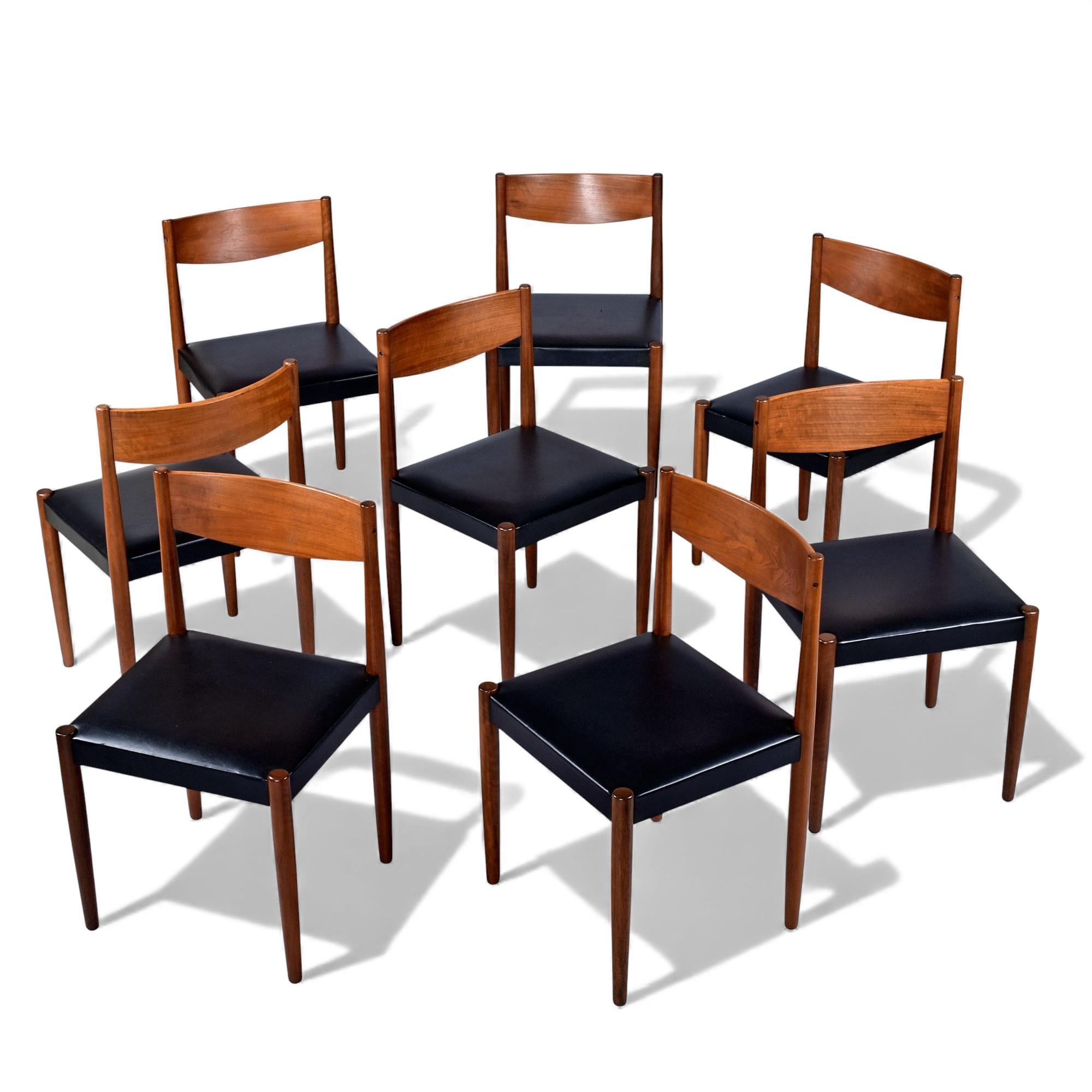 Set of Eight Frem Røjle Teak Dining Chairs, Model 217, Denmark, 1960s Moderno de mediados de siglo en venta