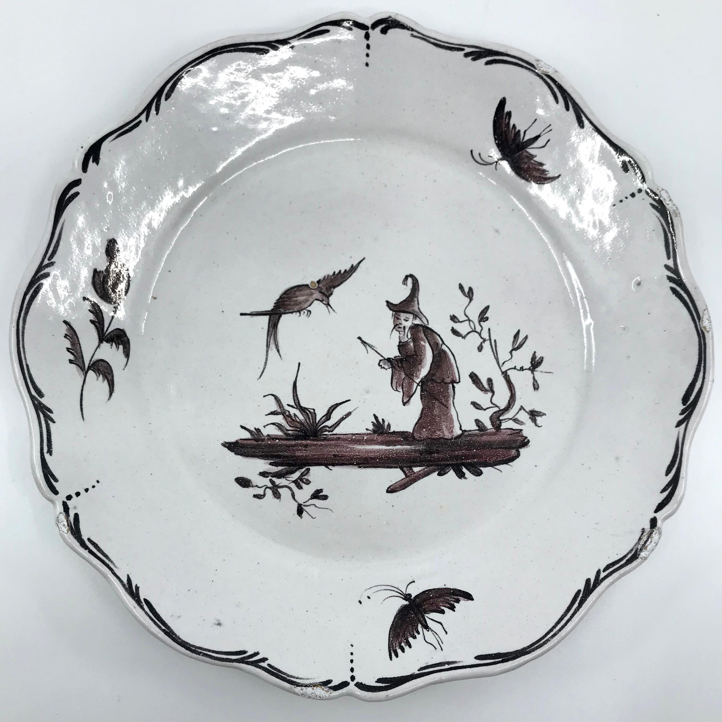 Set of Eight French Chinoiserie Faience Plates In Fair Condition In New York, NY