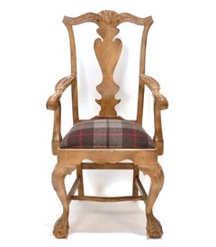 Ensemble de huit chaises de salle à manger françaises achetées chez Ralph Lauren