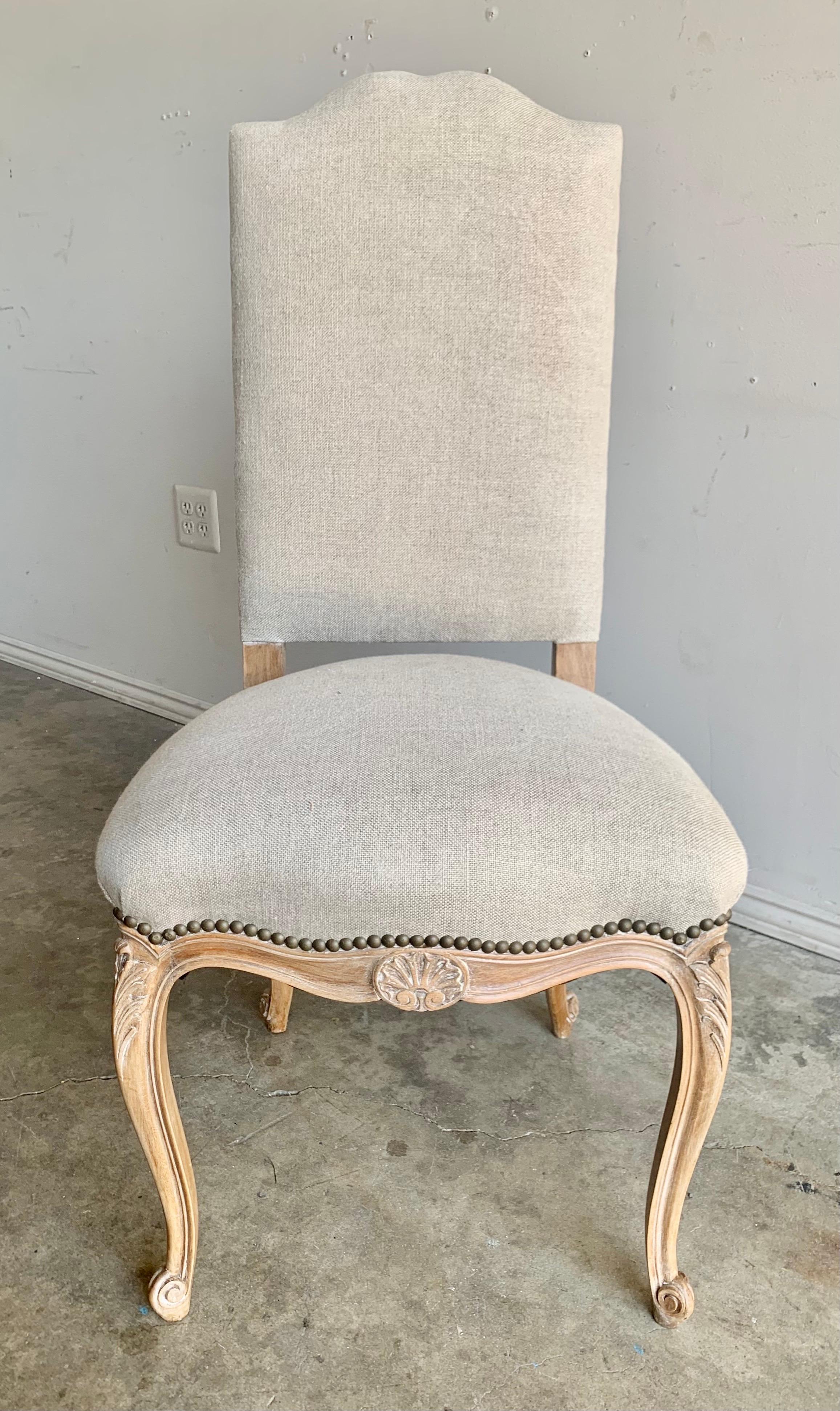 Set of Eight French Linen Dining Chairs In Good Condition In Los Angeles, CA