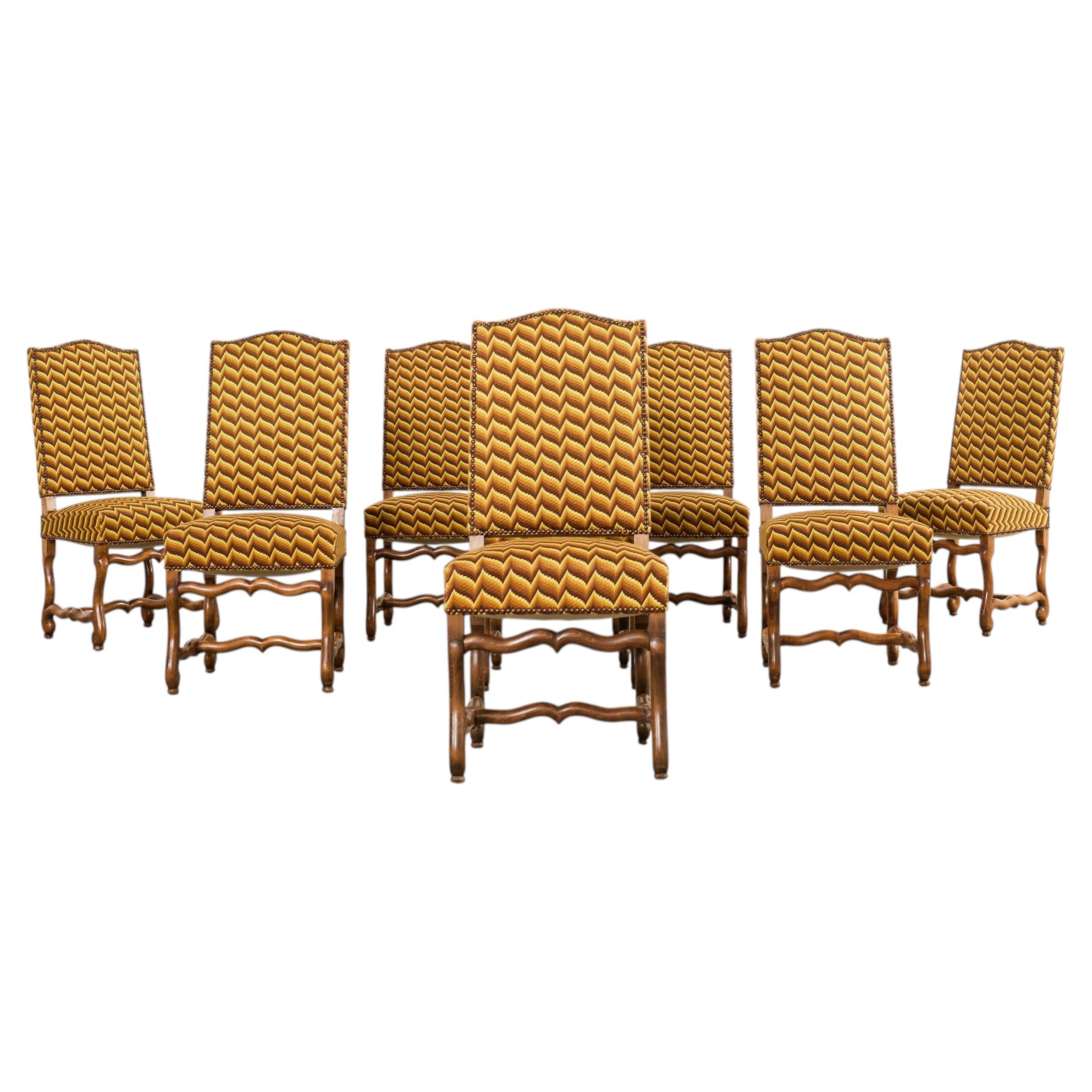 Conjunto de ocho sillas de comedor francesas Luis XIII Os de Mouton de arce