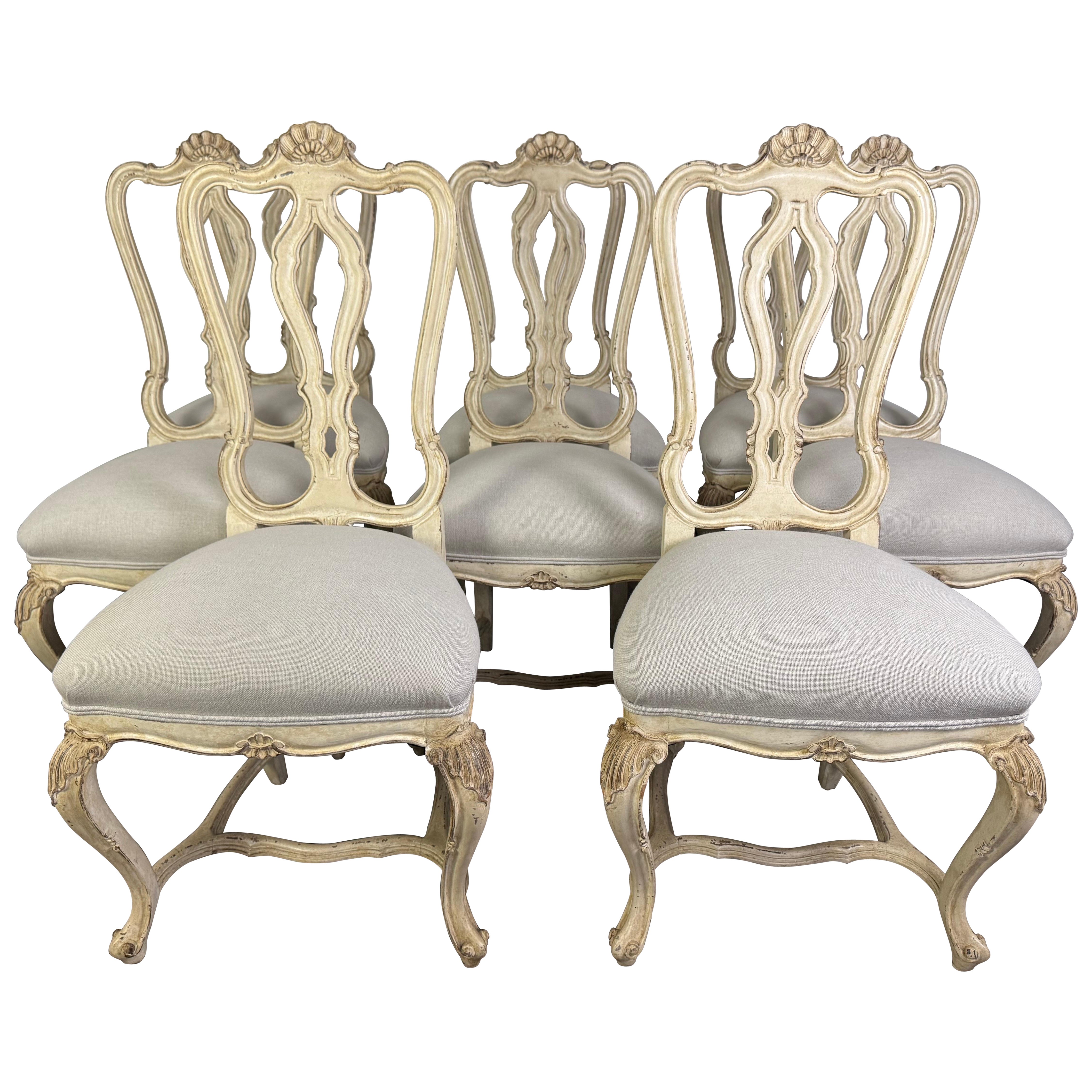 Conjunto de ocho sillas de comedor francesas estilo Luis XV
