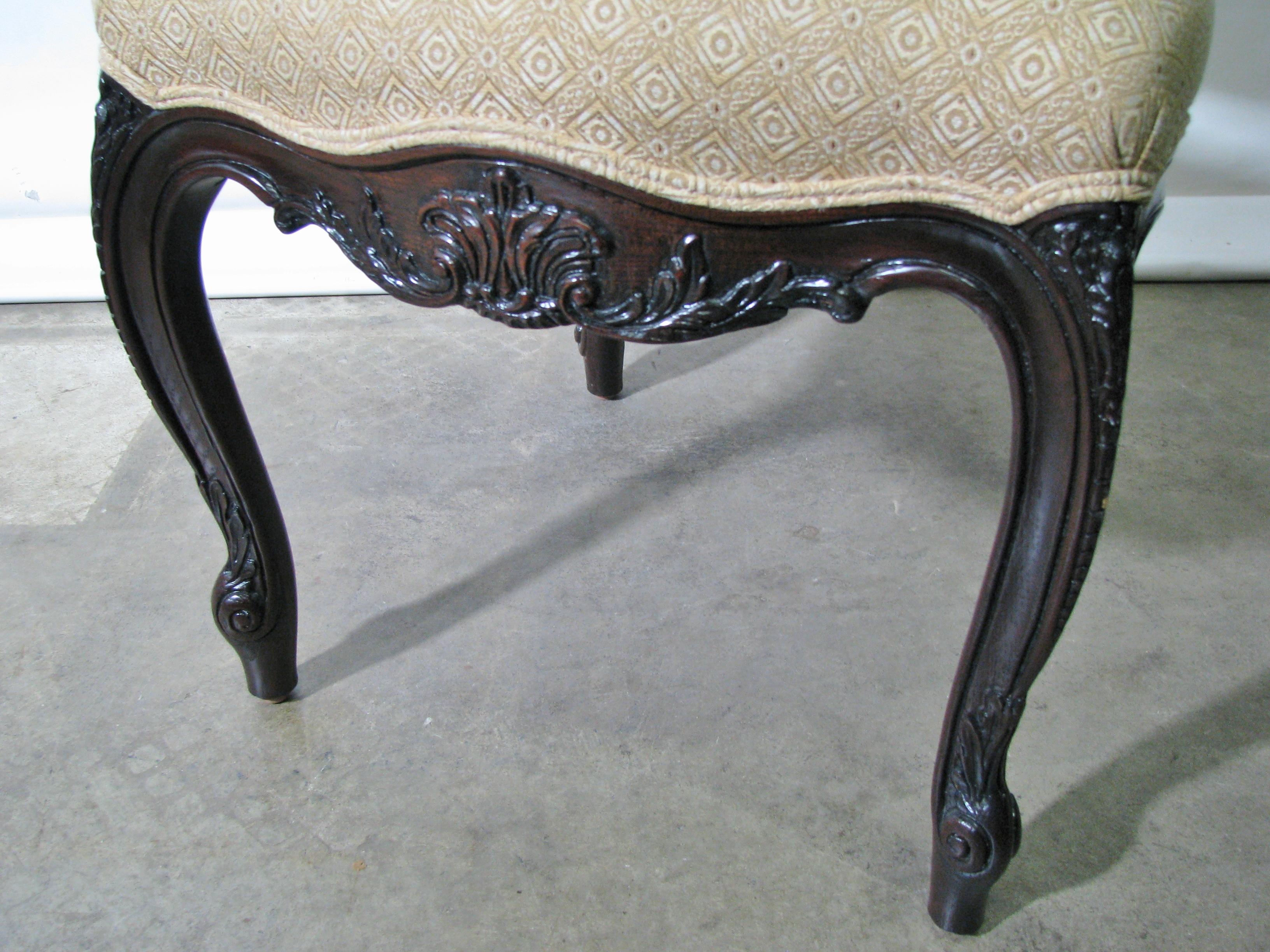 Set of Eight French Louis XV Style Dining / Side Chairs by Interior Crafts In Good Condition For Sale In Geneva, IL