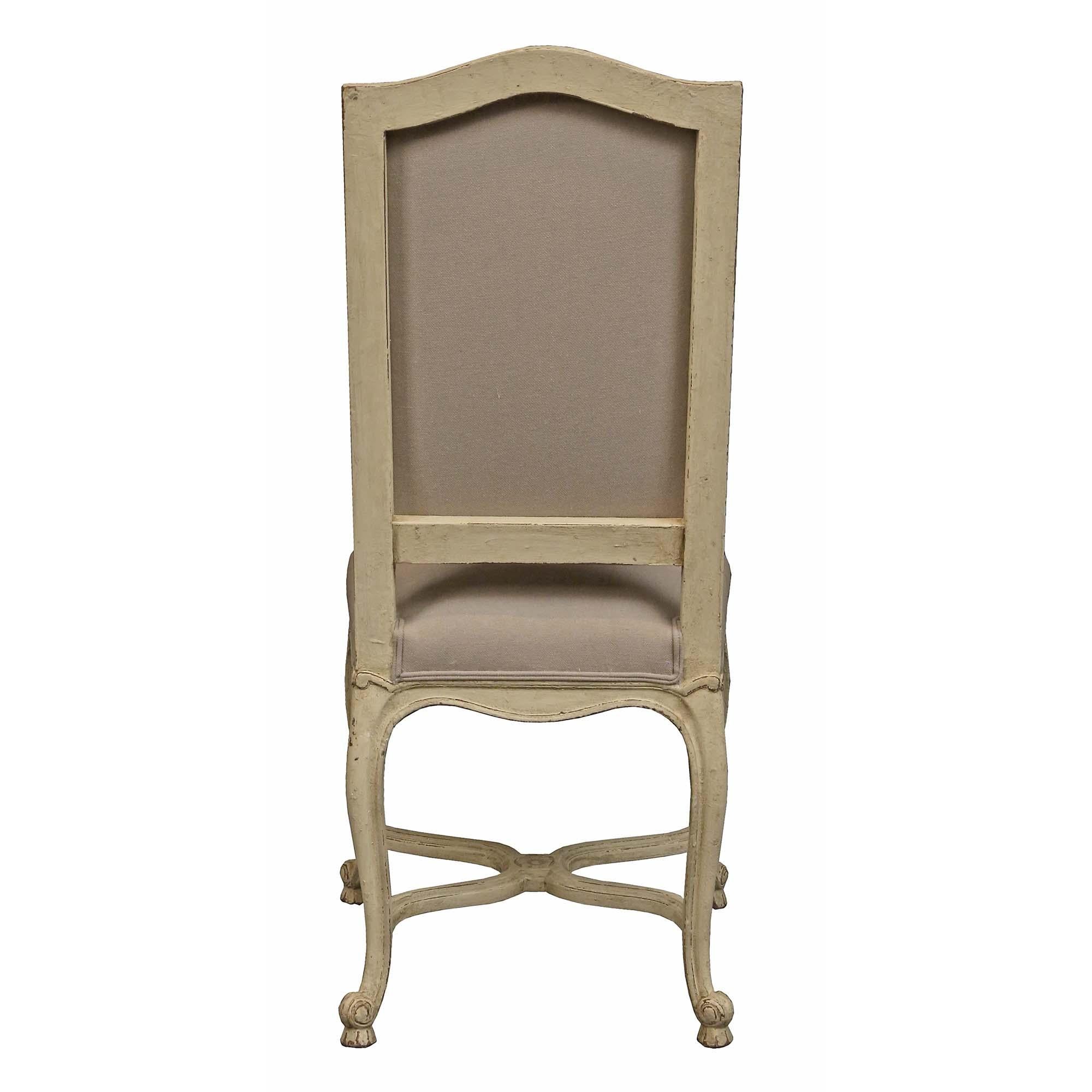 Set of Eight French Louis XV Style Patinated Dining Chairs In Good Condition For Sale In West Palm Beach, FL