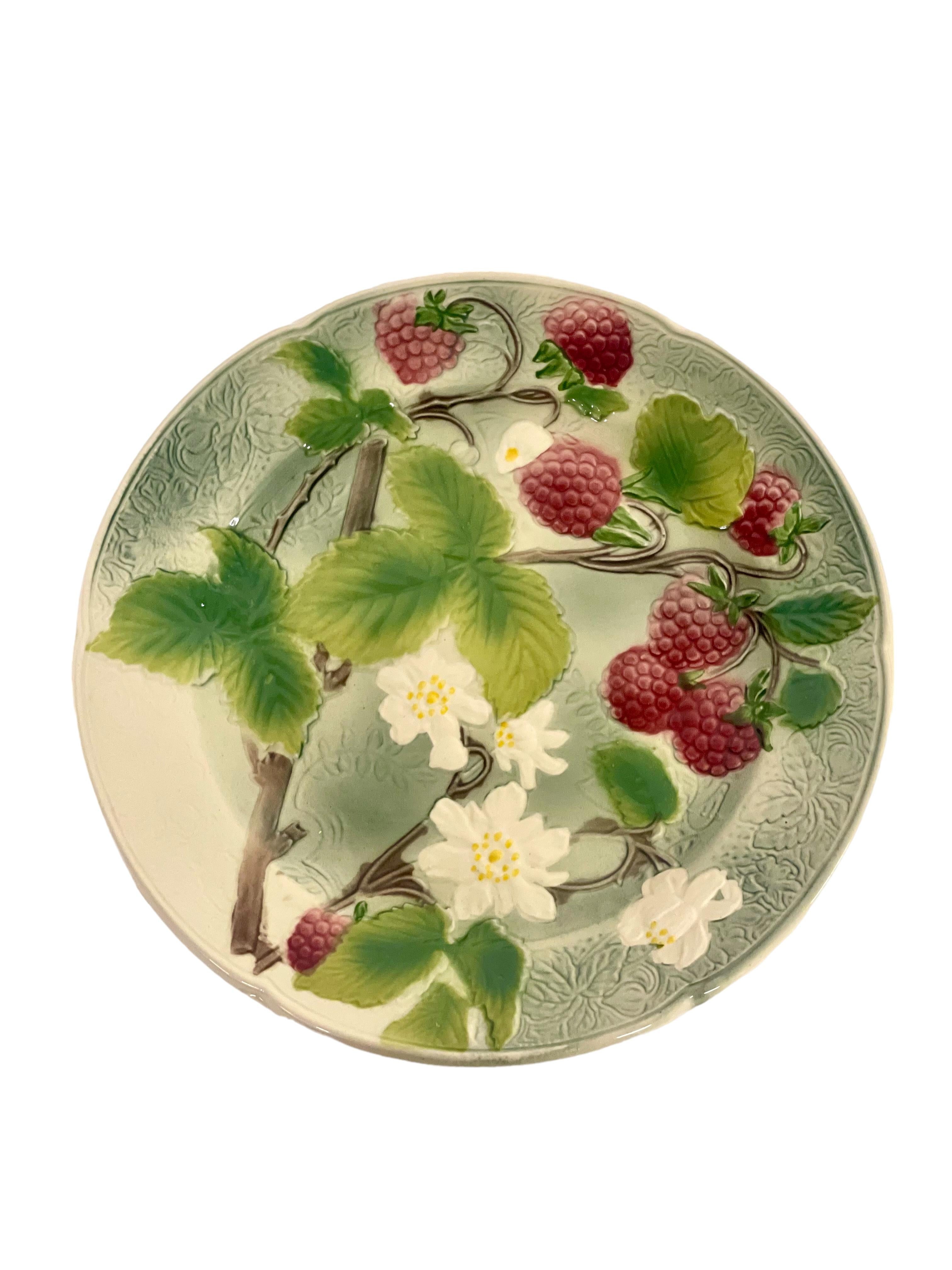 Set of Eight French Majolica Fruit Plates by Saint-Clément For Sale 7