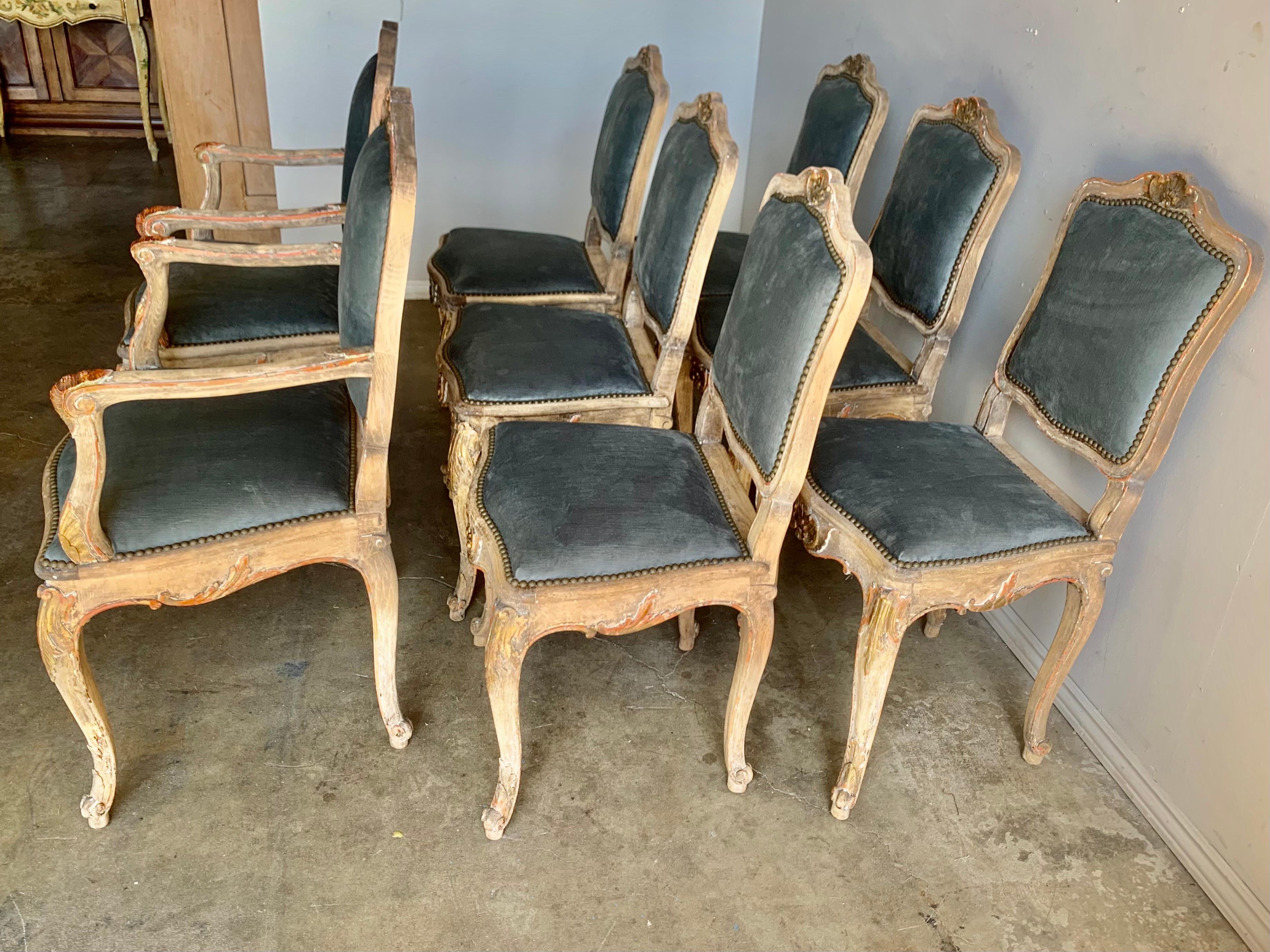 Set of Eight French Painted & Parcel Gilt Dining Chairs In Distressed Condition In Los Angeles, CA