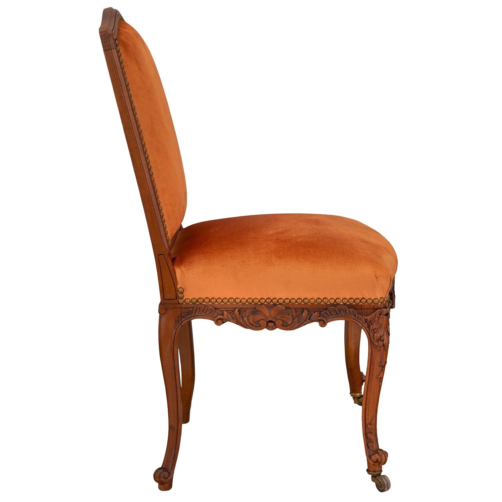 Set of Eight French Turn of the Century Louis XV St. Honey Oak Dining/Side Chair In Good Condition For Sale In West Palm Beach, FL