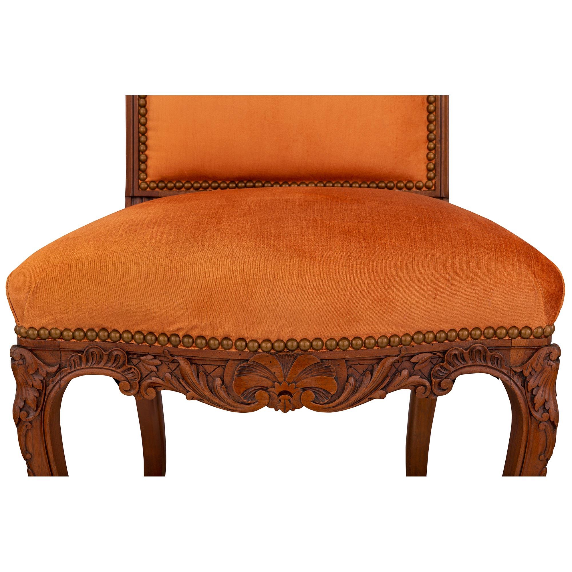 Set of Eight French Turn of the Century Louis XV St. Honey Oak Dining/Side Chair For Sale 3