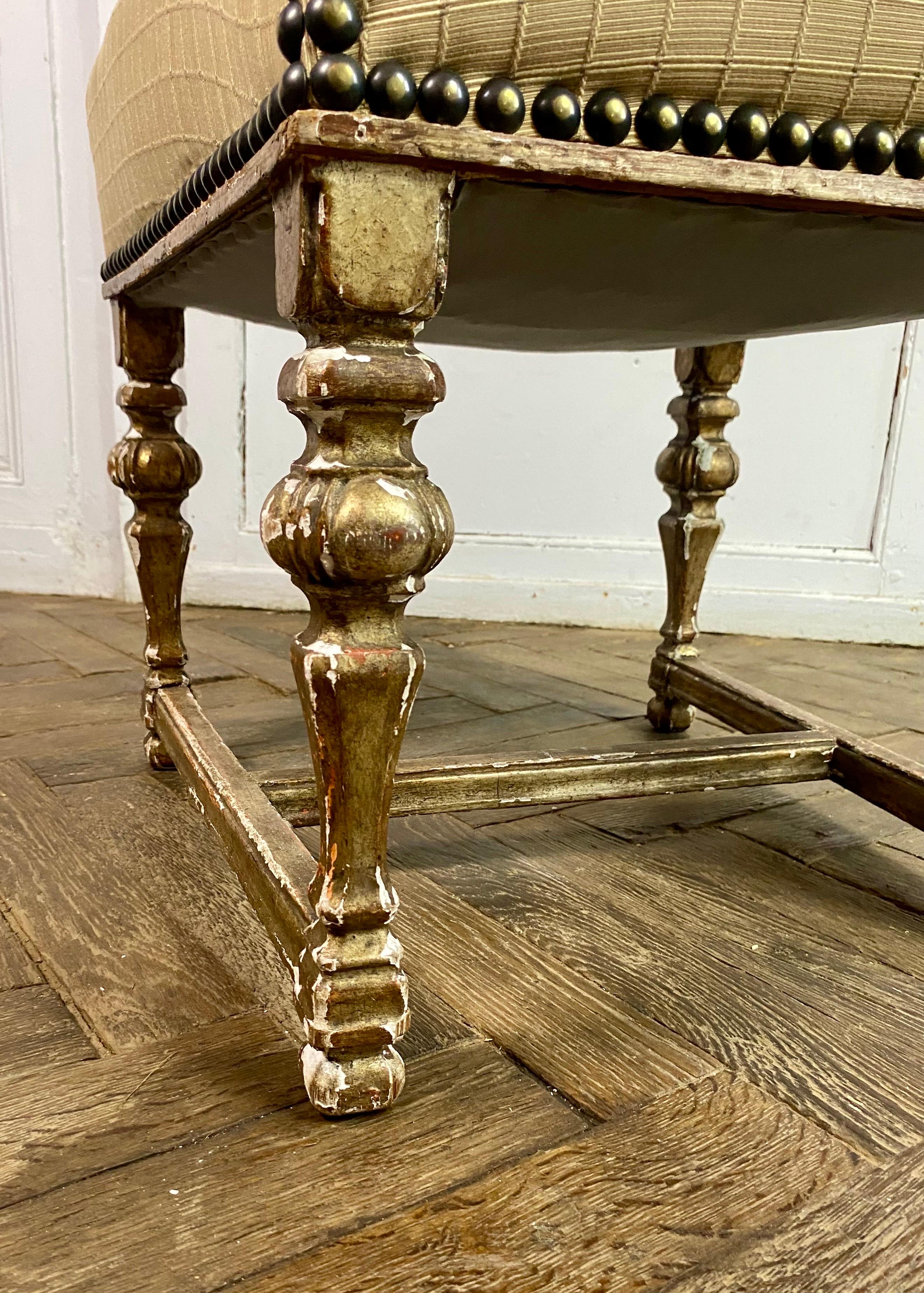 Satz von acht französischen gepolsterten Stühlen in goldenem Holz Louis XIV Style - 19. im Angebot 6