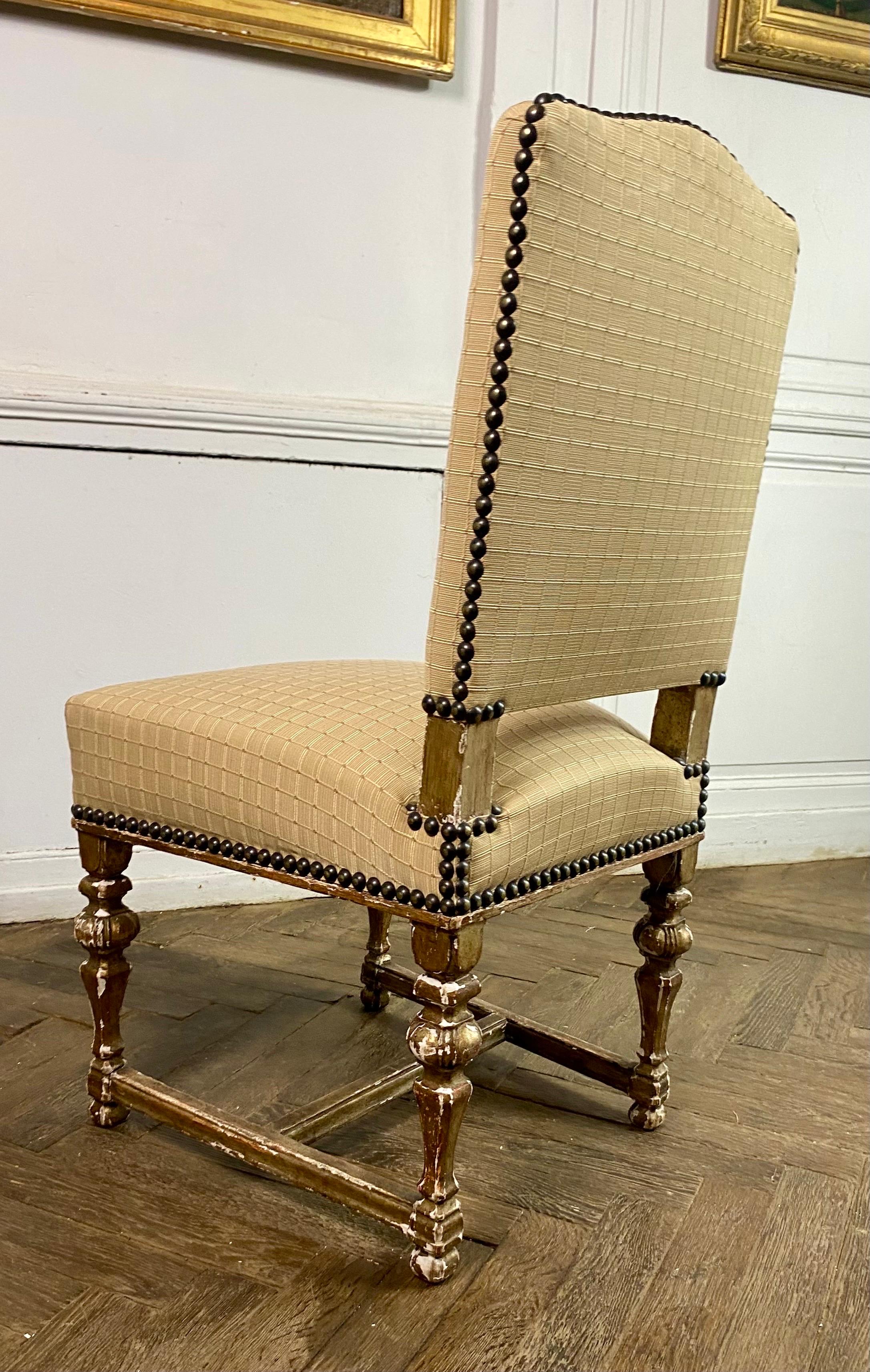XIXe siècle Ensemble de huit chaises françaises en bois doré Upholstering Style Louis XIV - 19ème en vente