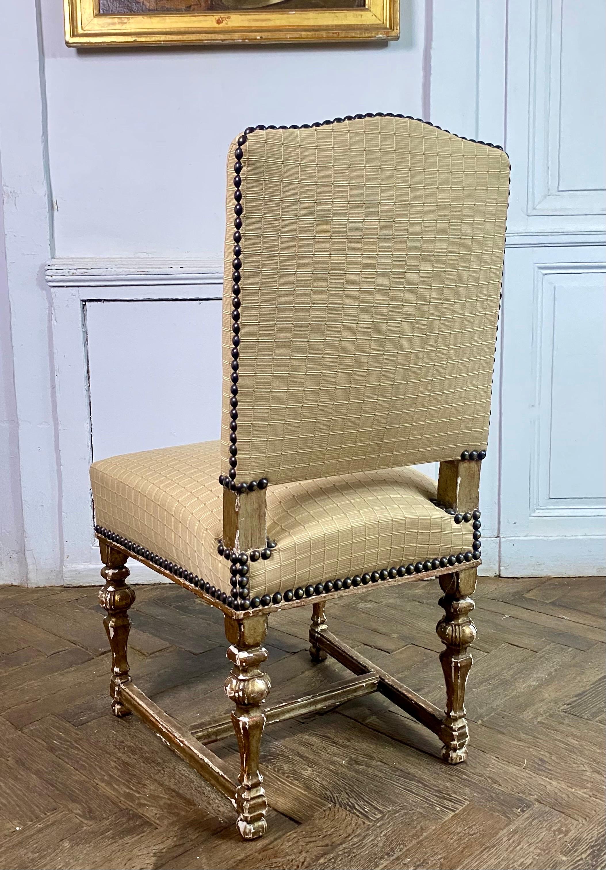 Satz von acht französischen gepolsterten Stühlen in goldenem Holz Louis XIV Style - 19. (19. Jahrhundert) im Angebot