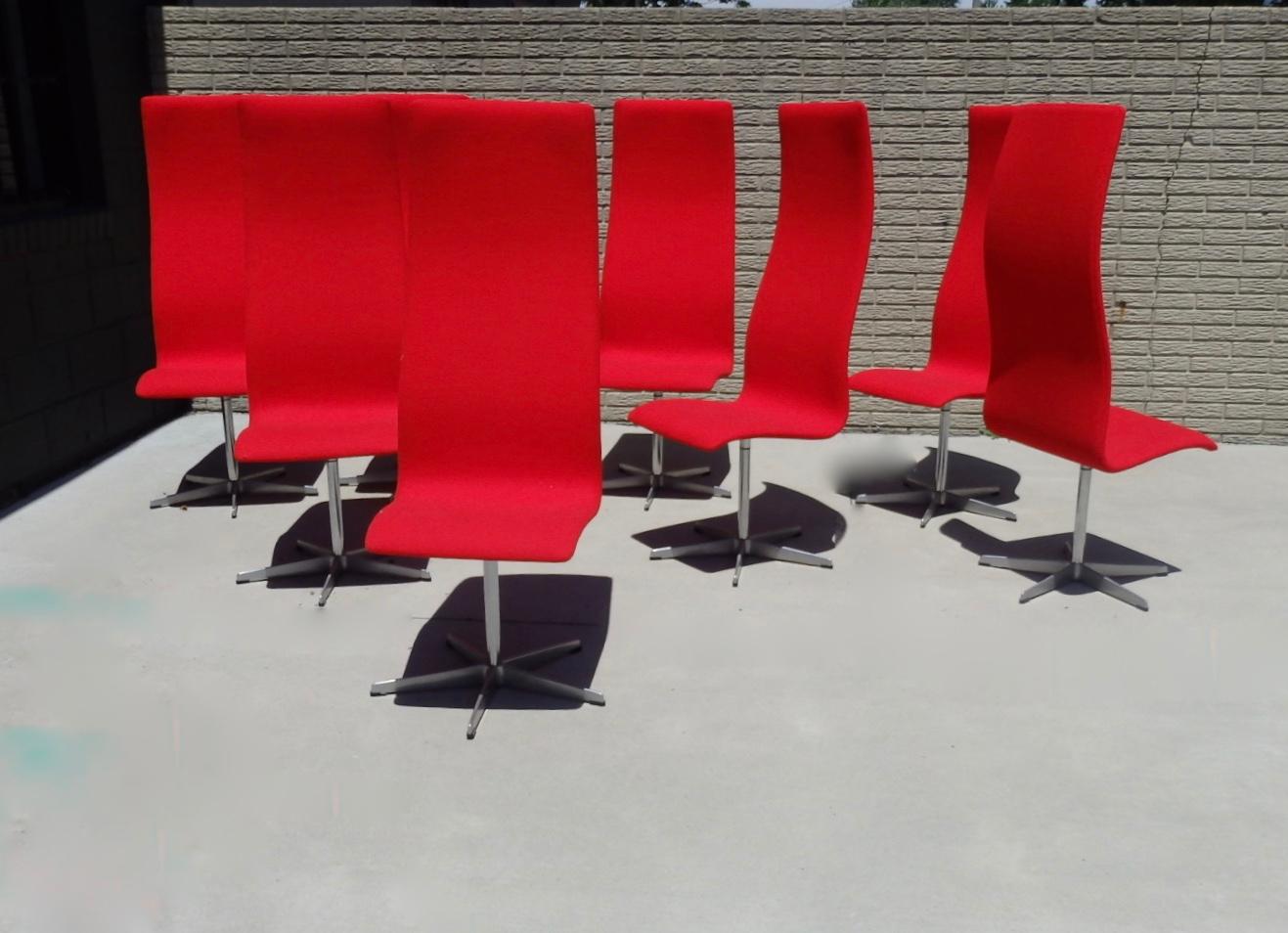 Set of Eight Freshly Restored Arne Jacobsen Fritz Hansen High Back Oxford Chairs 3