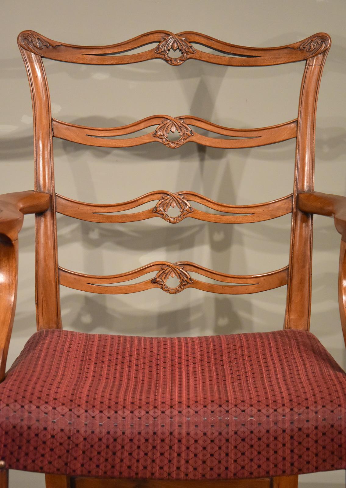 Set of Eight George III Period Mahogany Ladderback Dining Chairs In Good Condition For Sale In Wiltshire, GB
