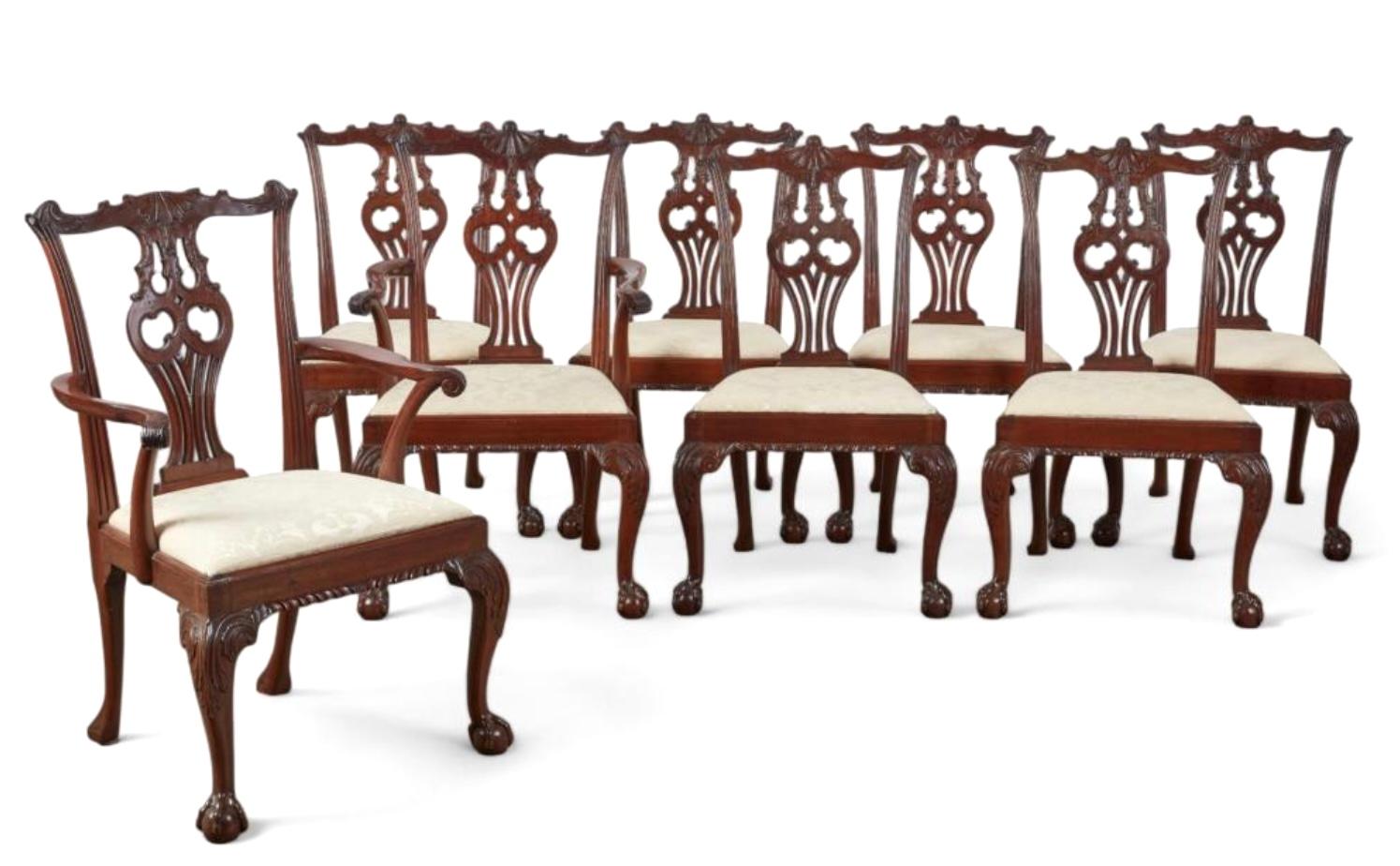 Ensemble de huit chaises de salle à manger en acajou sculpté de style George III en vente 6