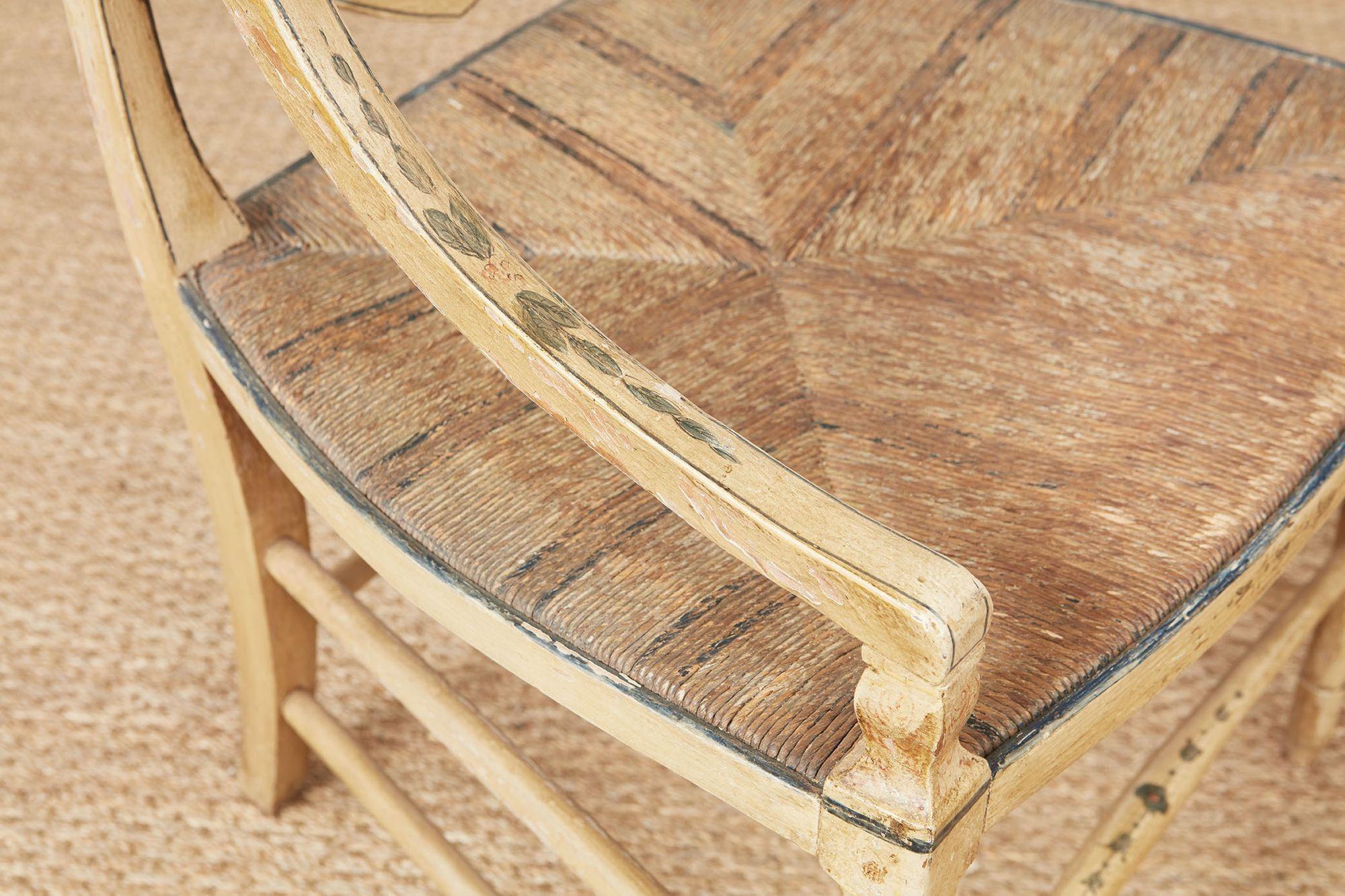 Ensemble de huit fauteuils géorgiens peints en vente 2