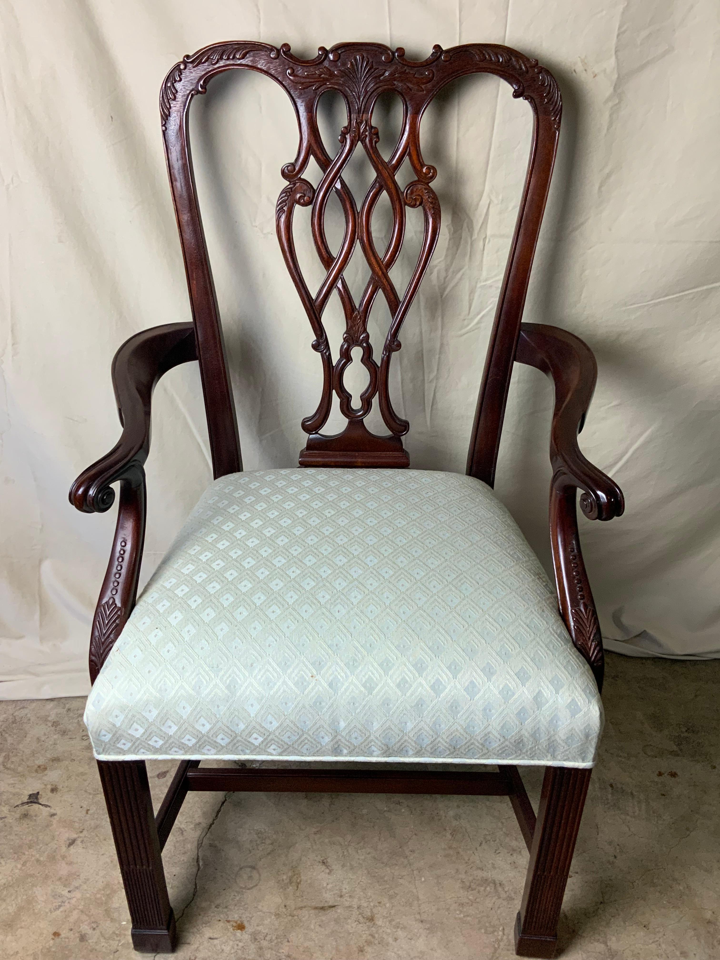 Set of Eight Georgian Style Chairs Dining Chairs In Good Condition For Sale In Bradenton, FL