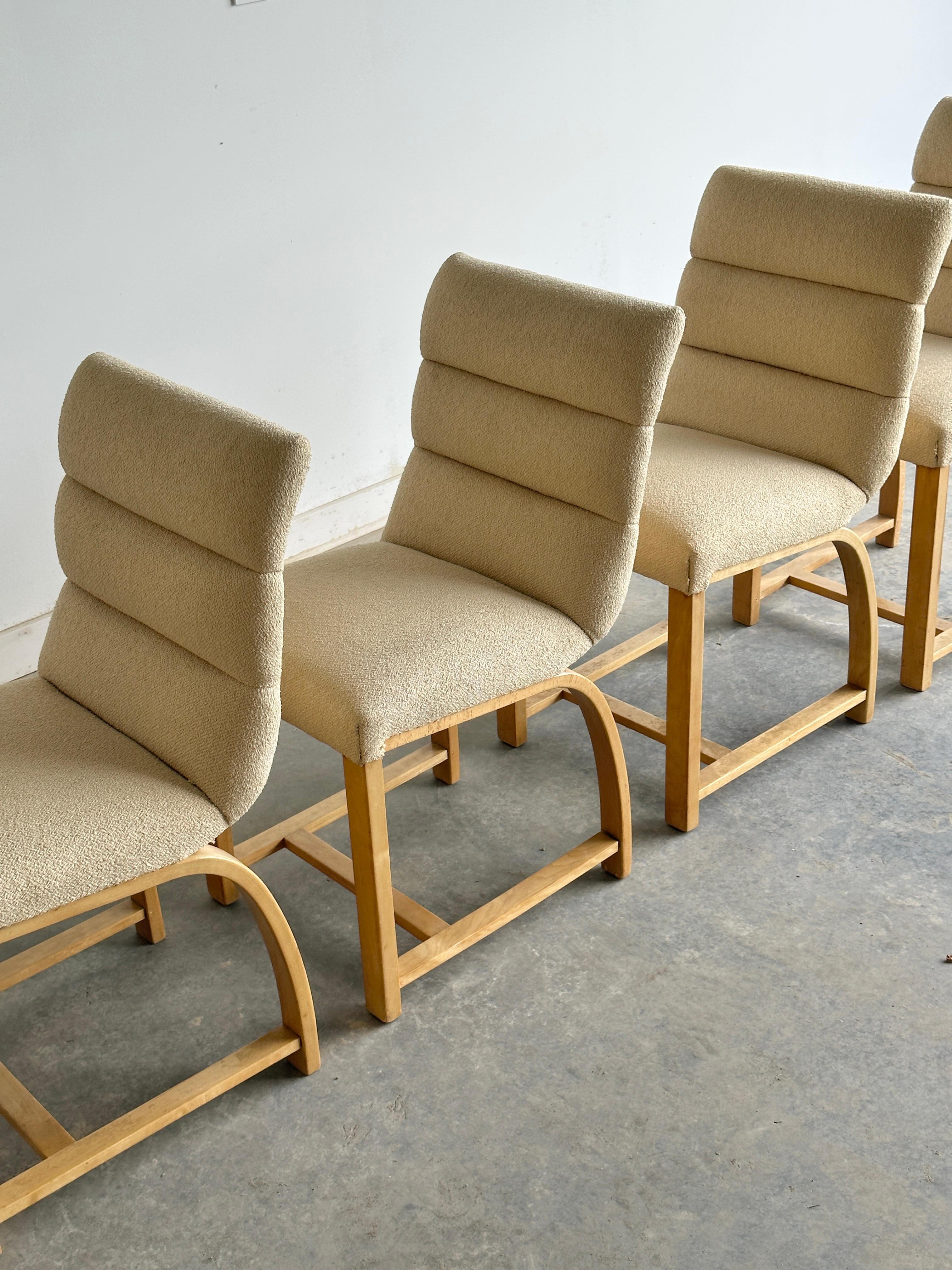 Milieu du XXe siècle Ensemble de huit chaises de salle à manger Art déco Gilbert Rohde pour Heywood Wakefield en vente