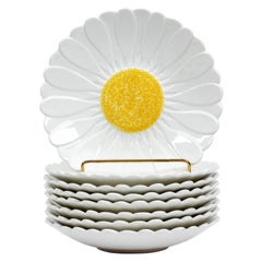 Vintage Set of Eight Glen Daisy Plates