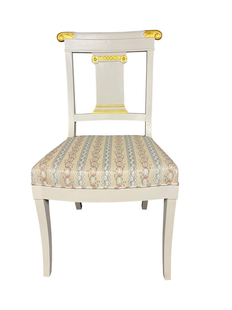 Set of Eight Gustavian Style Ivory Painted Dining Chairs with Neoclassical Motif For Sale at 1stDibs