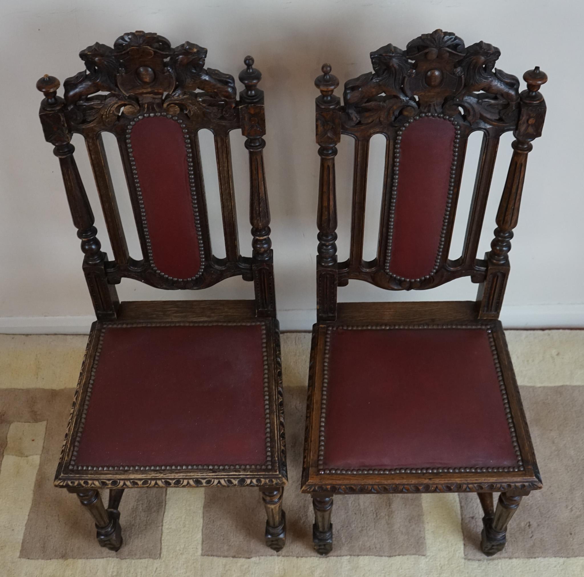Set of Eight Hand- Carved Lion Terminal Victorian Dining Chairs In Good Condition In Crawley, GB