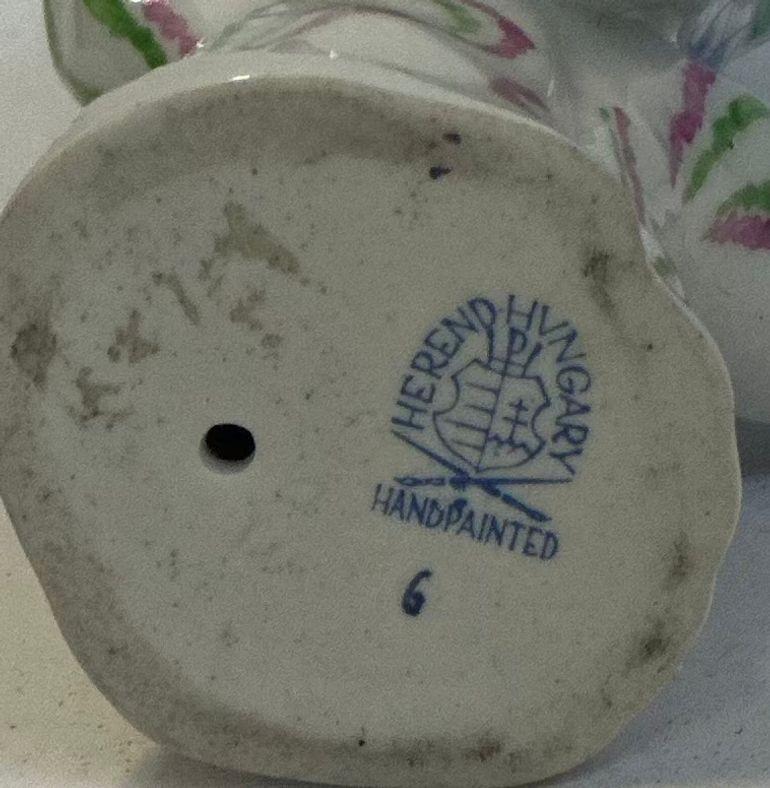Satz von acht handbemalten Porzellanfiguren - Herend-Ungarn, Ende des 20. (Ungarisch) im Angebot