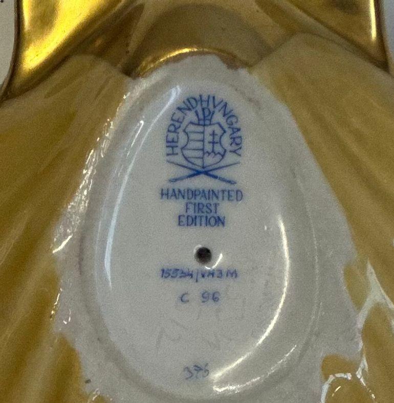 Satz von acht handbemalten Porzellanfiguren - Herend-Ungarn, Ende des 20. im Angebot 4