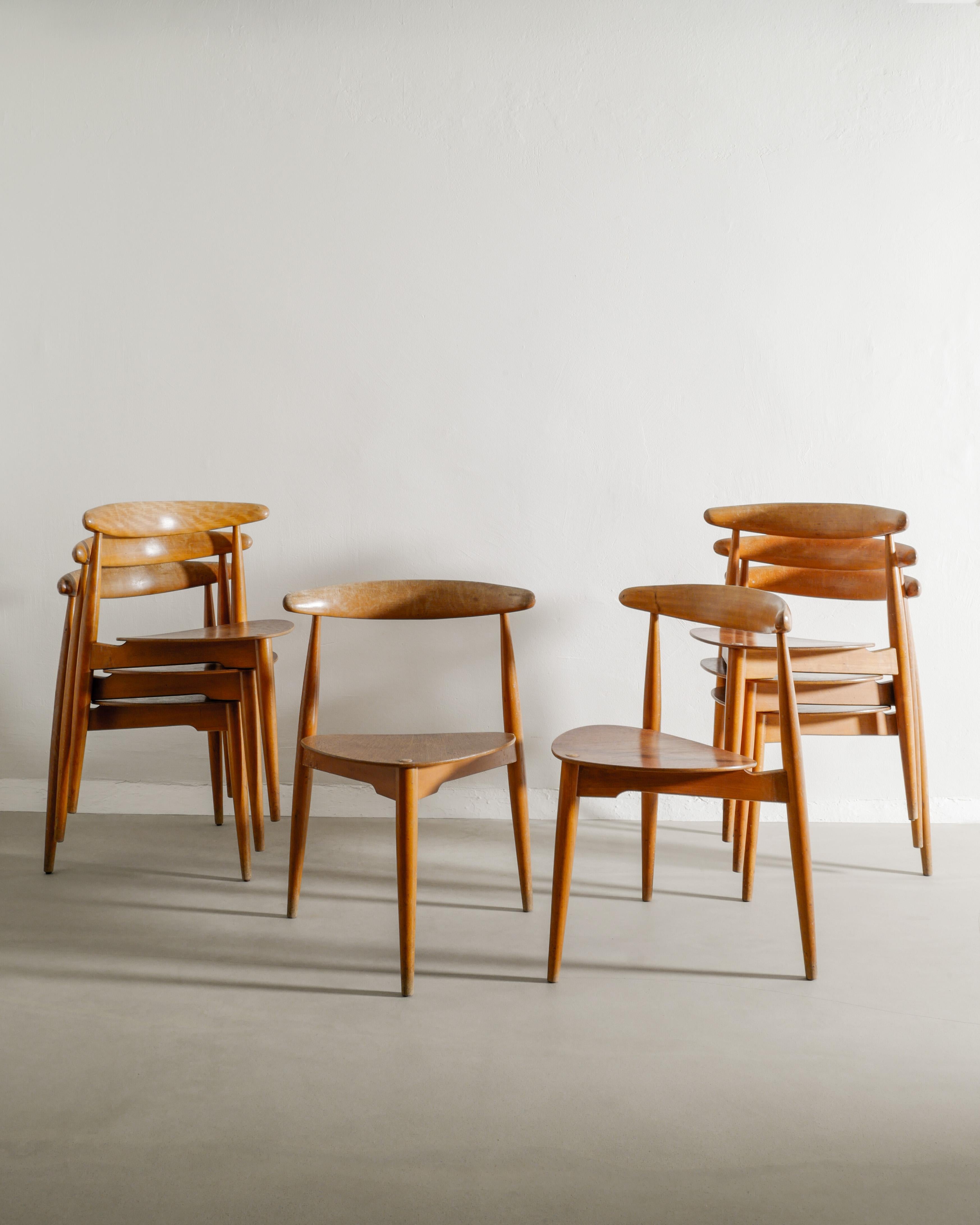 Rarissimo set di otto sedie da pranzo danesi di metà secolo FH 4103 / 