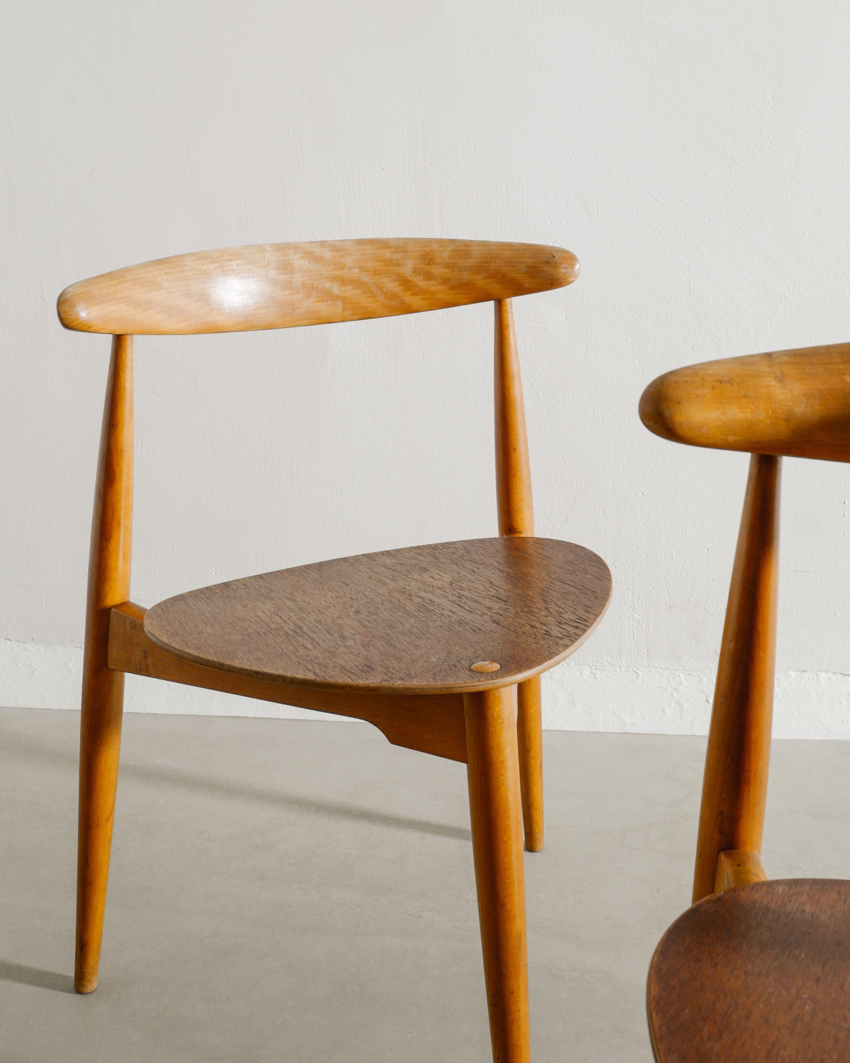 Quercia Set di otto sedie a cuore Hans J. Wegner FH 4103 in teak e Oak Danimarca, anni '50 in vendita