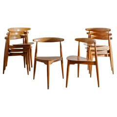 Satz von acht Hans J Wegner FH 4103 Herzstühlen aus Teakholz und Eiche, Dänemark, 1950er Jahre