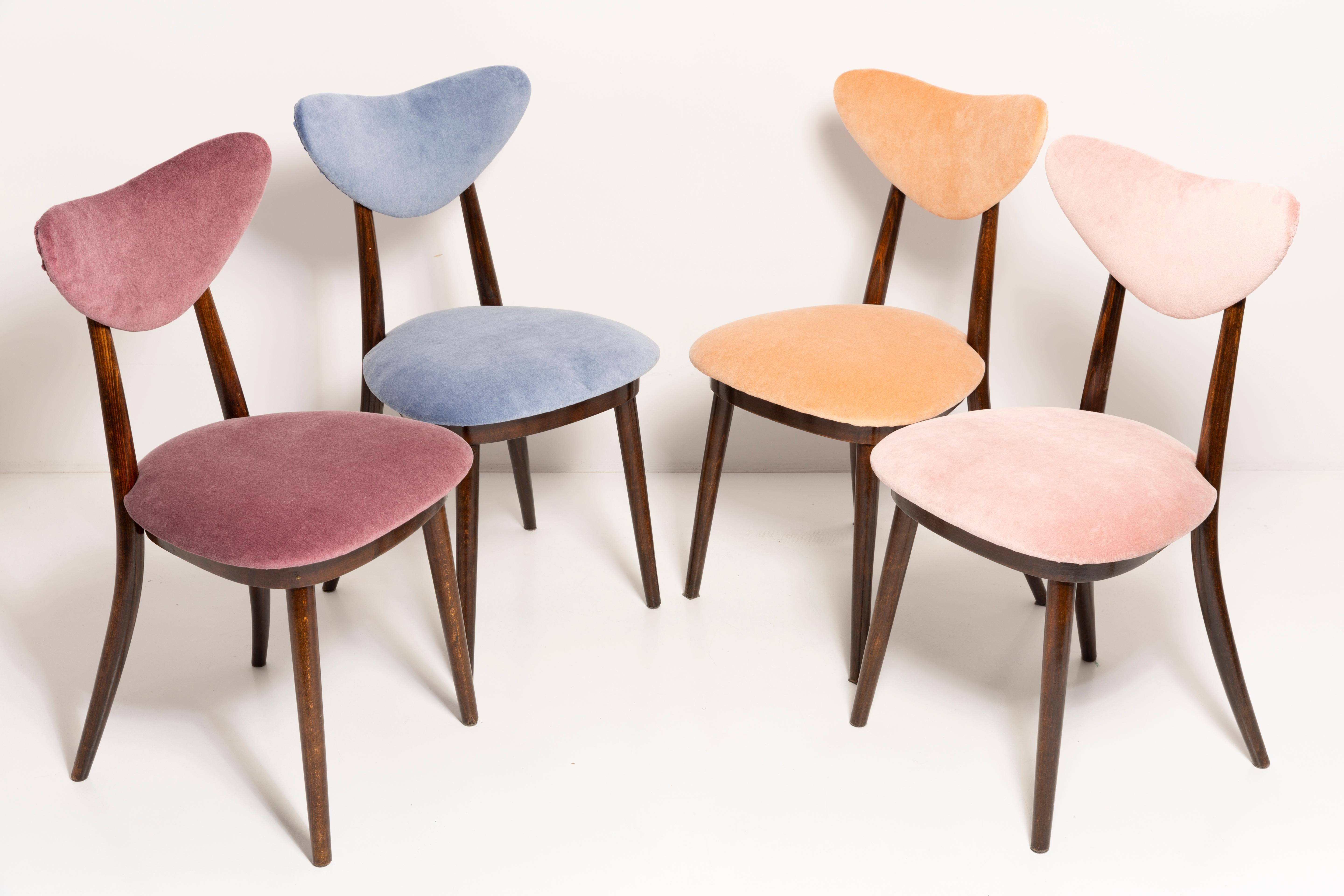 Ensemble de huit chaises en forme de cœur, rose orange bourgogne et velours violet, Europe, années 1960 en vente 6