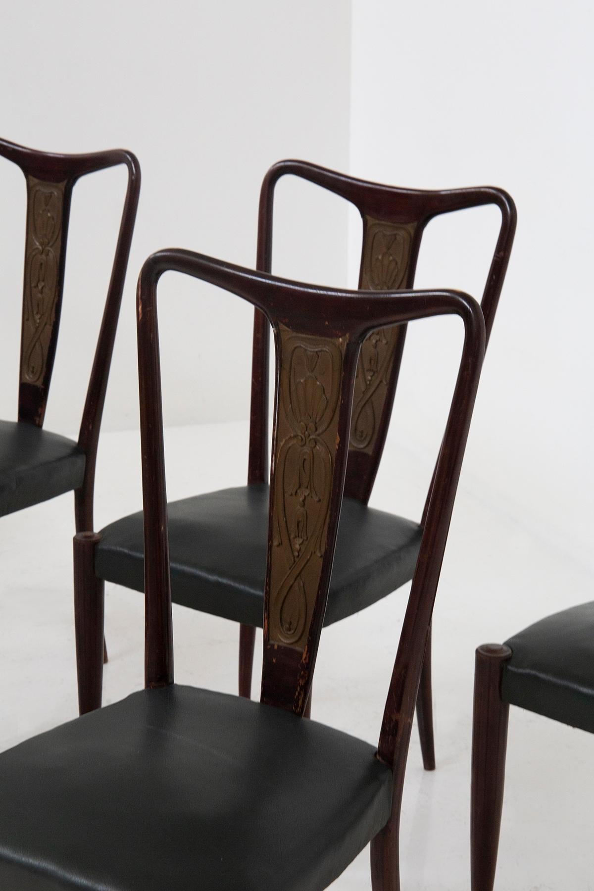 Mid-20th Century Set of eight high quality vintage Italian chairs in green leather For Sale