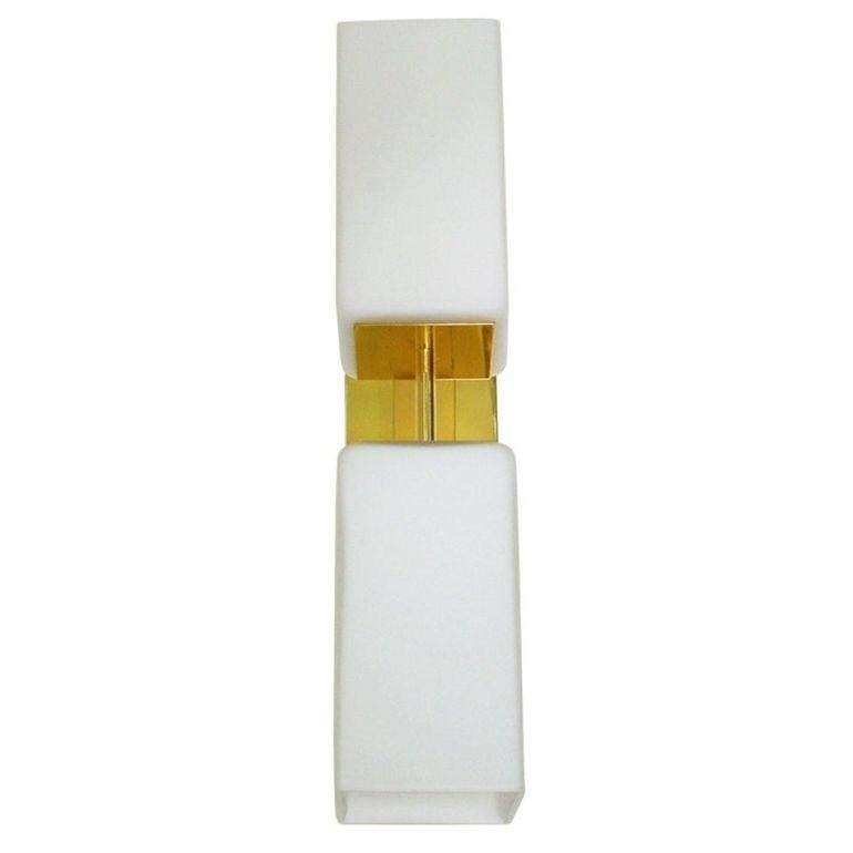 Italiano Set di otto lampade moderne italiane con vetro di Murano bianco e ottone, anni '90 in vendita