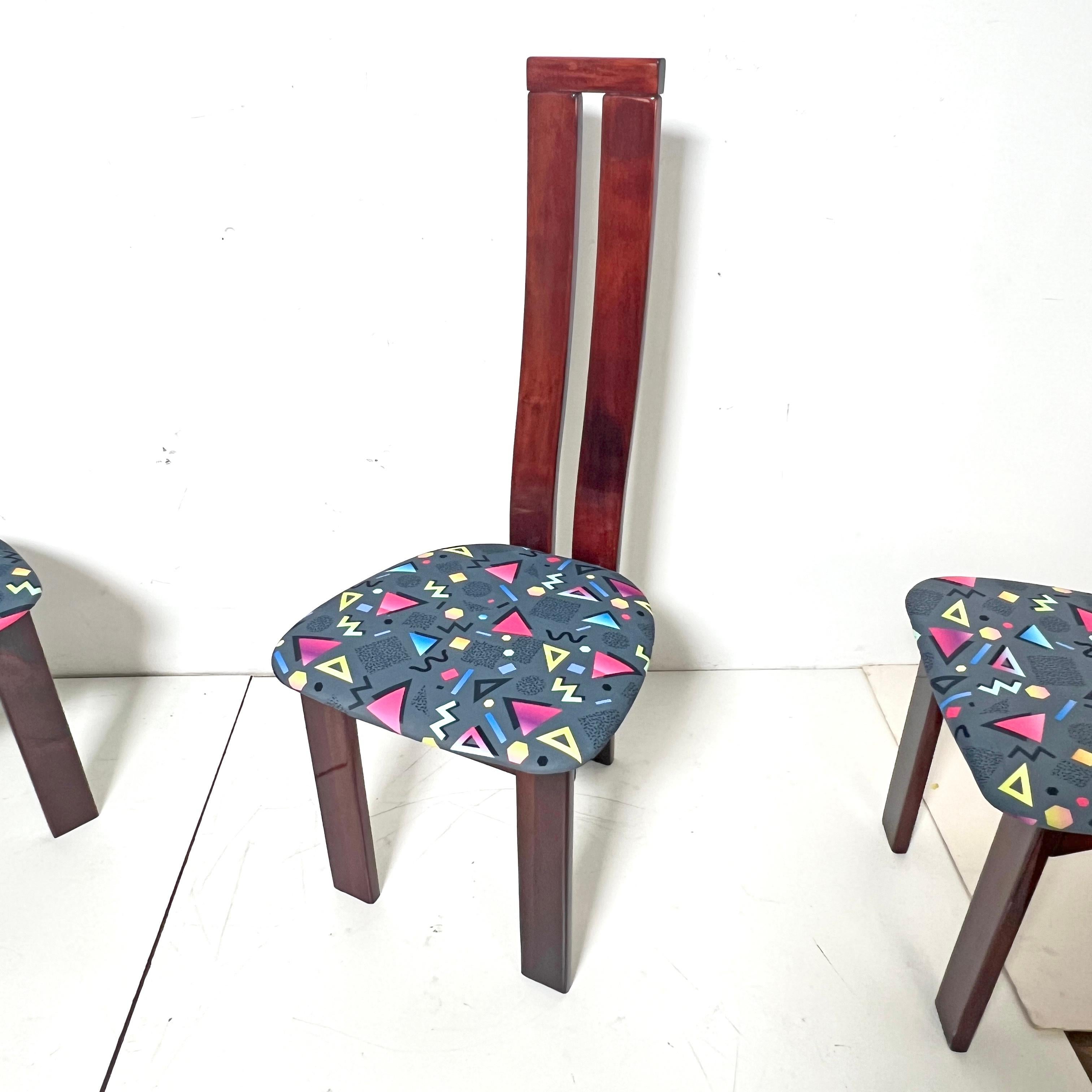 Set of Eight Italian Postmodern Dining Chairs by Pietro Costantini for Ello (Postmoderne) im Angebot