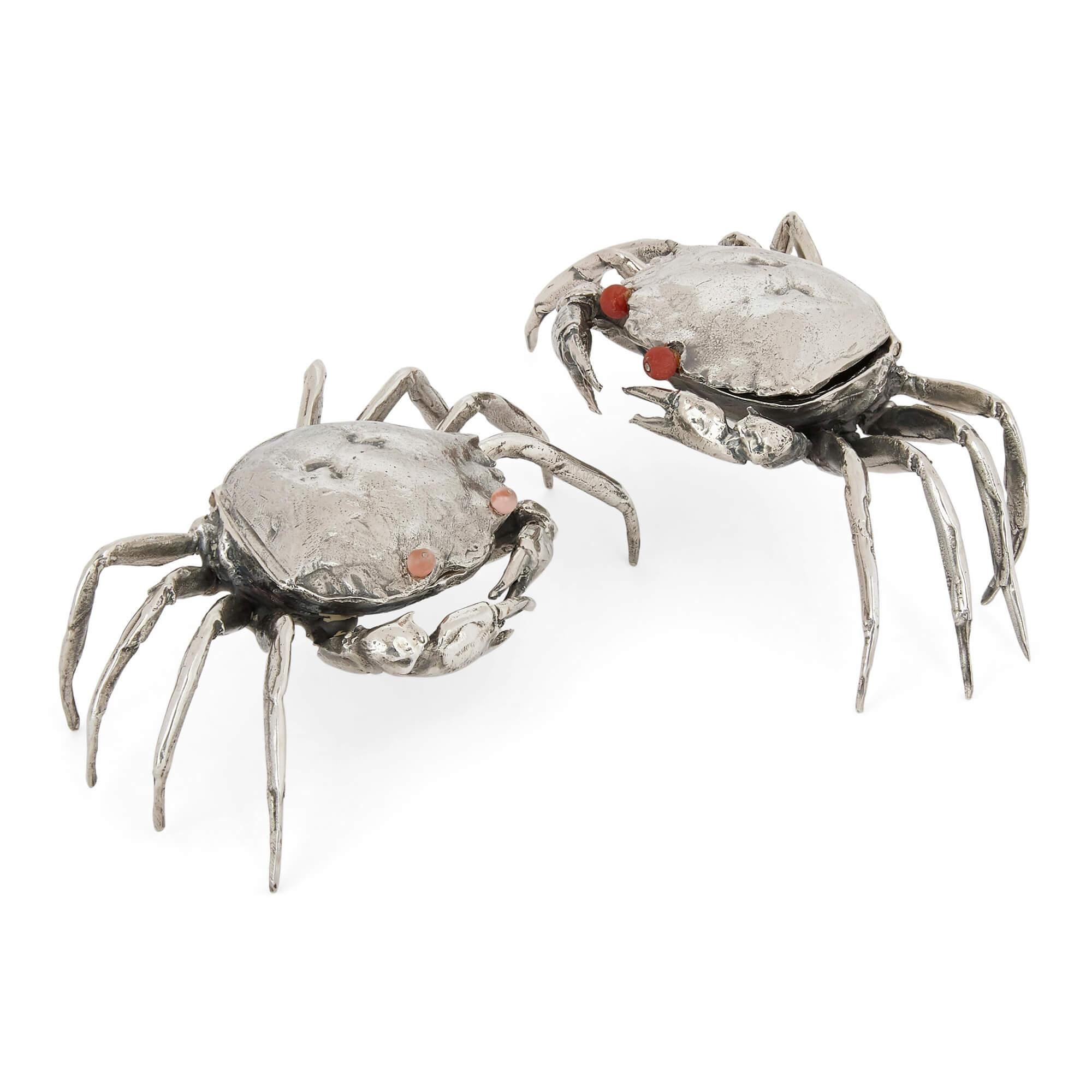 20ième siècle Ensemble de huit boîtes italiennes en argent en forme de crabe par Buccellati en vente
