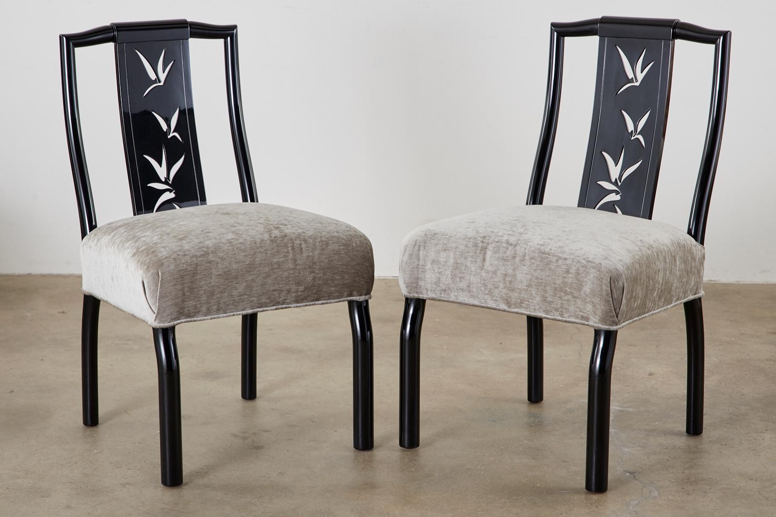 Lackiertes Esszimmerstühle von James Mont mit acht Stühlen (Moderne der Mitte des Jahrhunderts) im Angebot