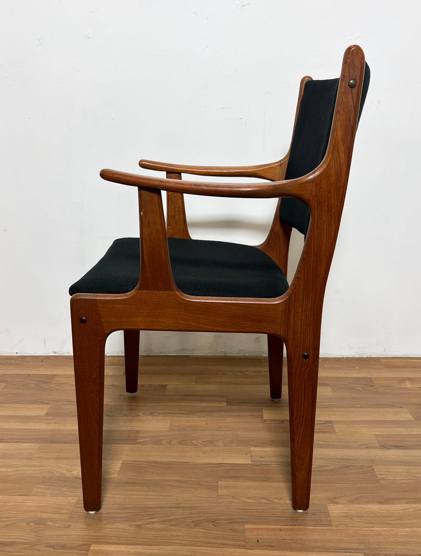 Set of Eight Johannes Andersen Danish Teak Dining Chairs Circa 1960s 4