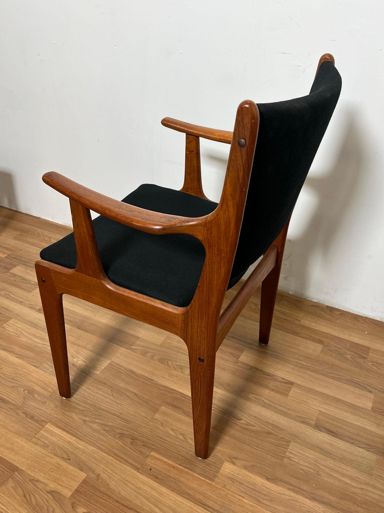 Set of Eight Johannes Andersen Danish Teak Dining Chairs Circa 1960s 6