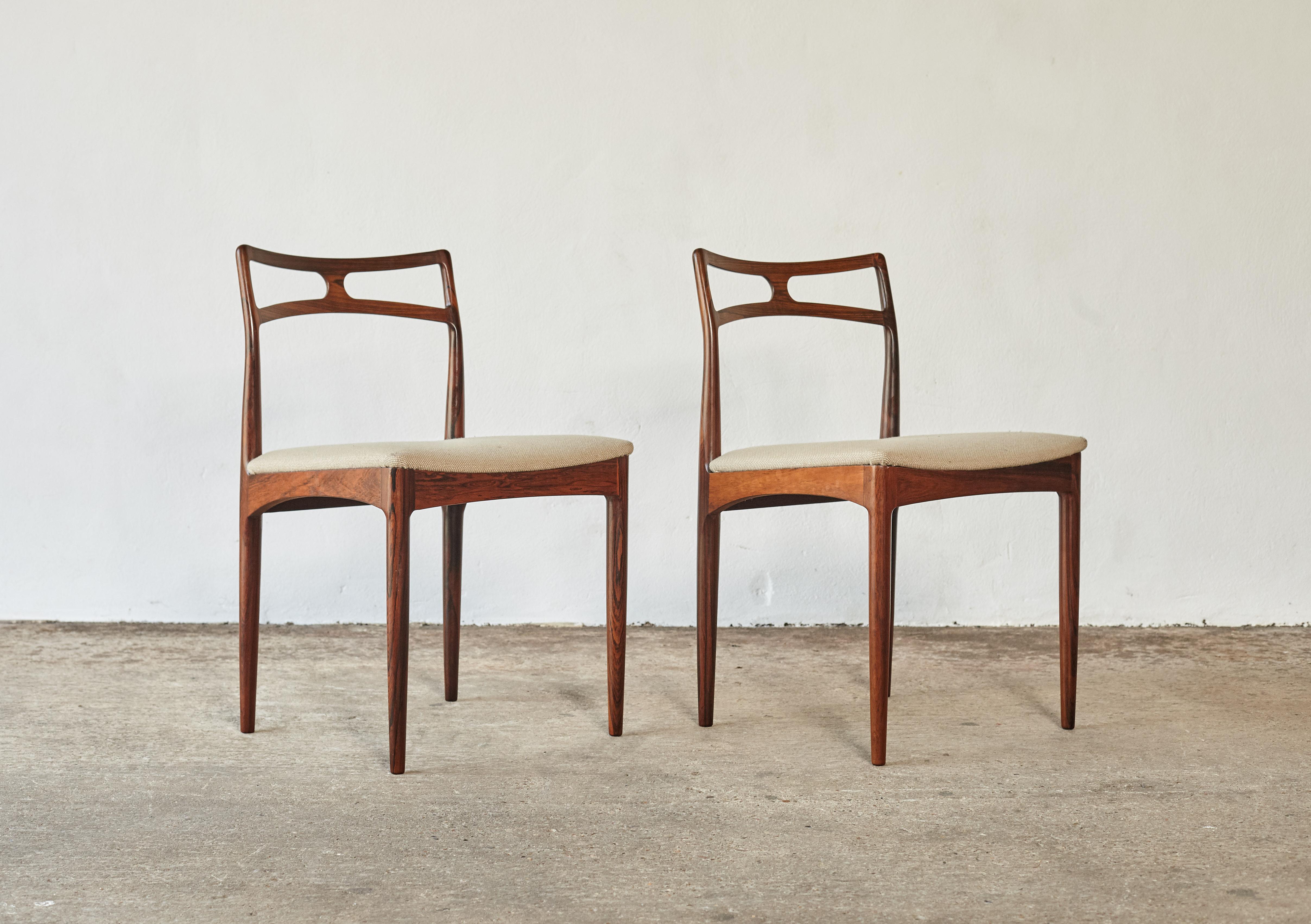 Set of Eight Johannes Andersen Model #94 Rosewood Dining Chairs, Denmark, 1960s 4