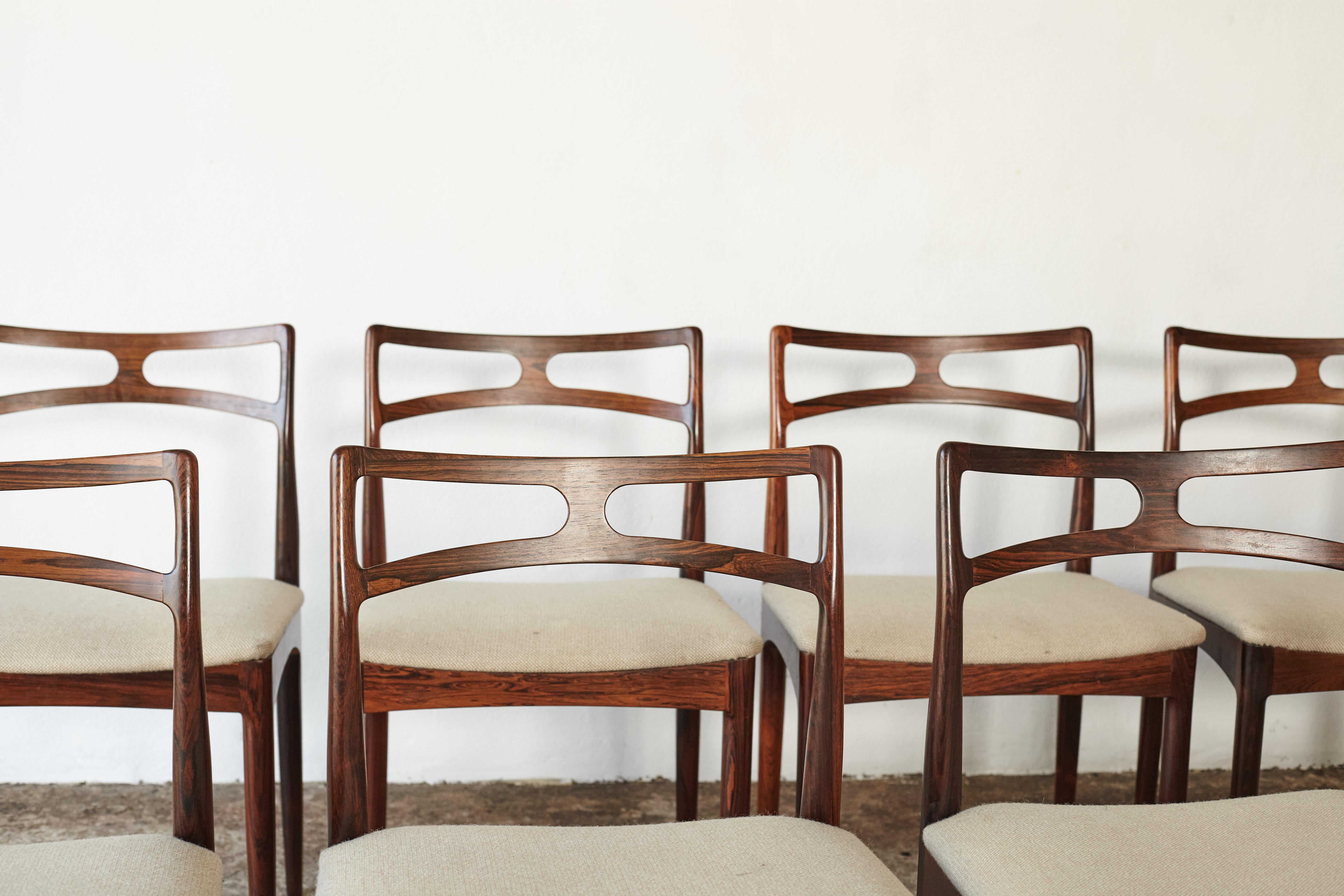 Set of Eight Johannes Andersen Model #94 Rosewood Dining Chairs, Denmark, 1960s In Good Condition In London, GB