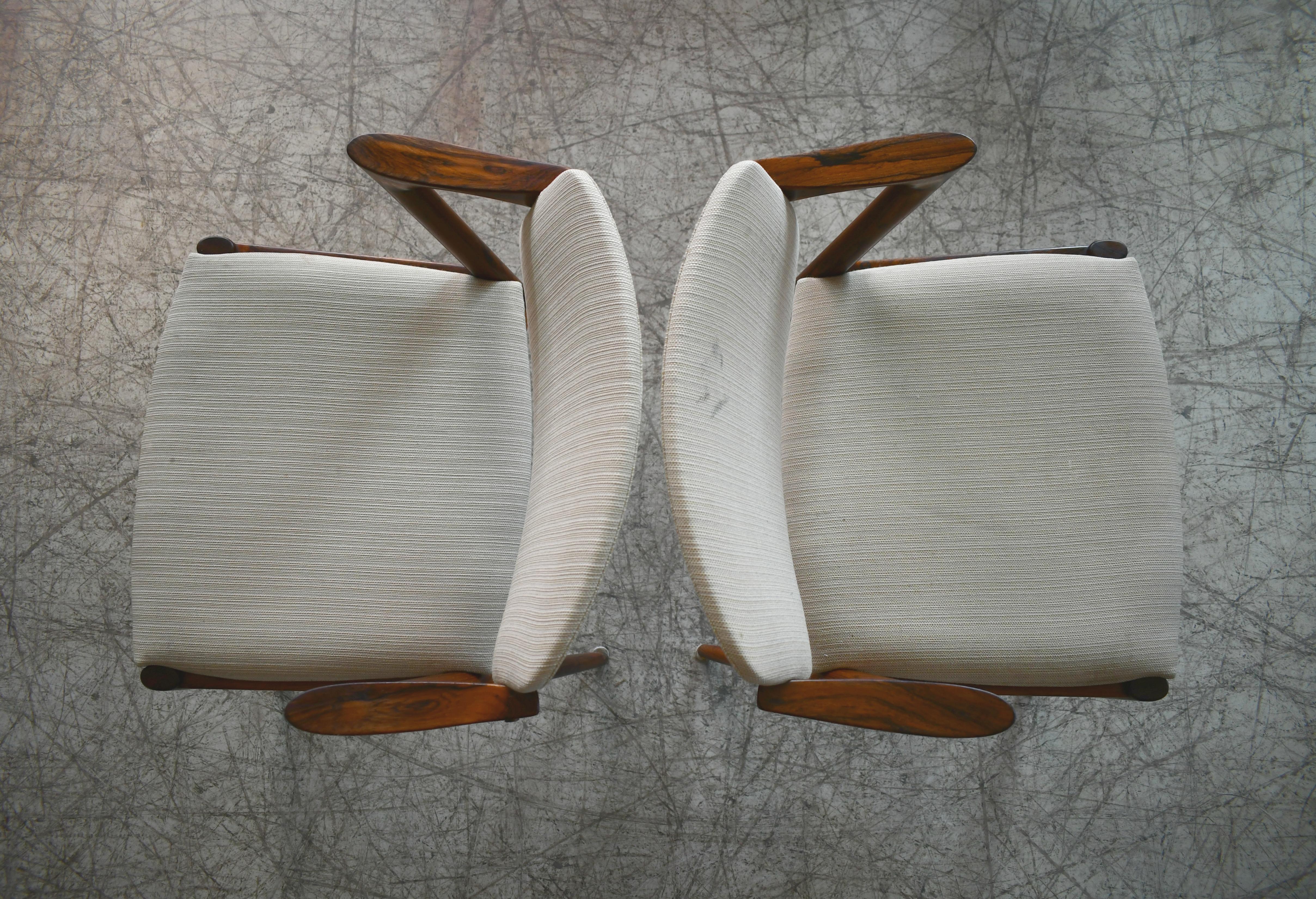 Set of Eight Kai Kristiansen Model 42 Rosewood Dining Chairs Danish Midcentury 5