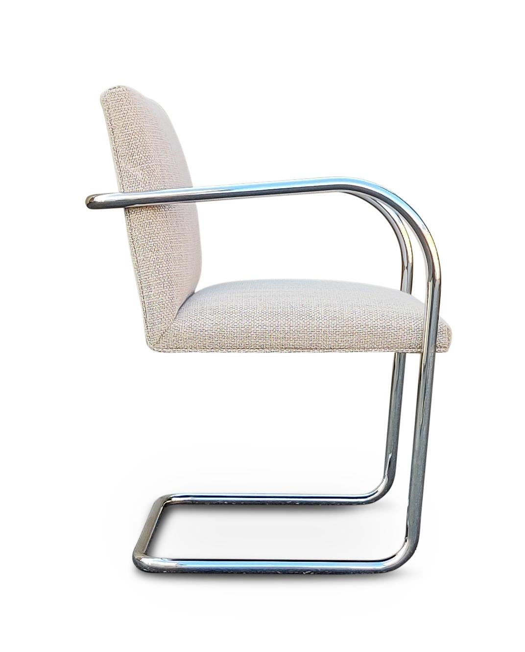 Satz von zehn (10) Knoll Mies van der Rohe Brünn-Esszimmerstühlen aus Wollmischung im Zustand „Gut“ im Angebot in Philadelphia, PA