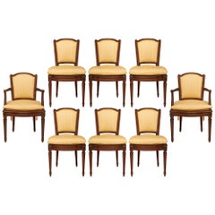 Ensemble de huit chaises de salle à manger en acajou de style Louis XVI de la fin du XIXe siècle