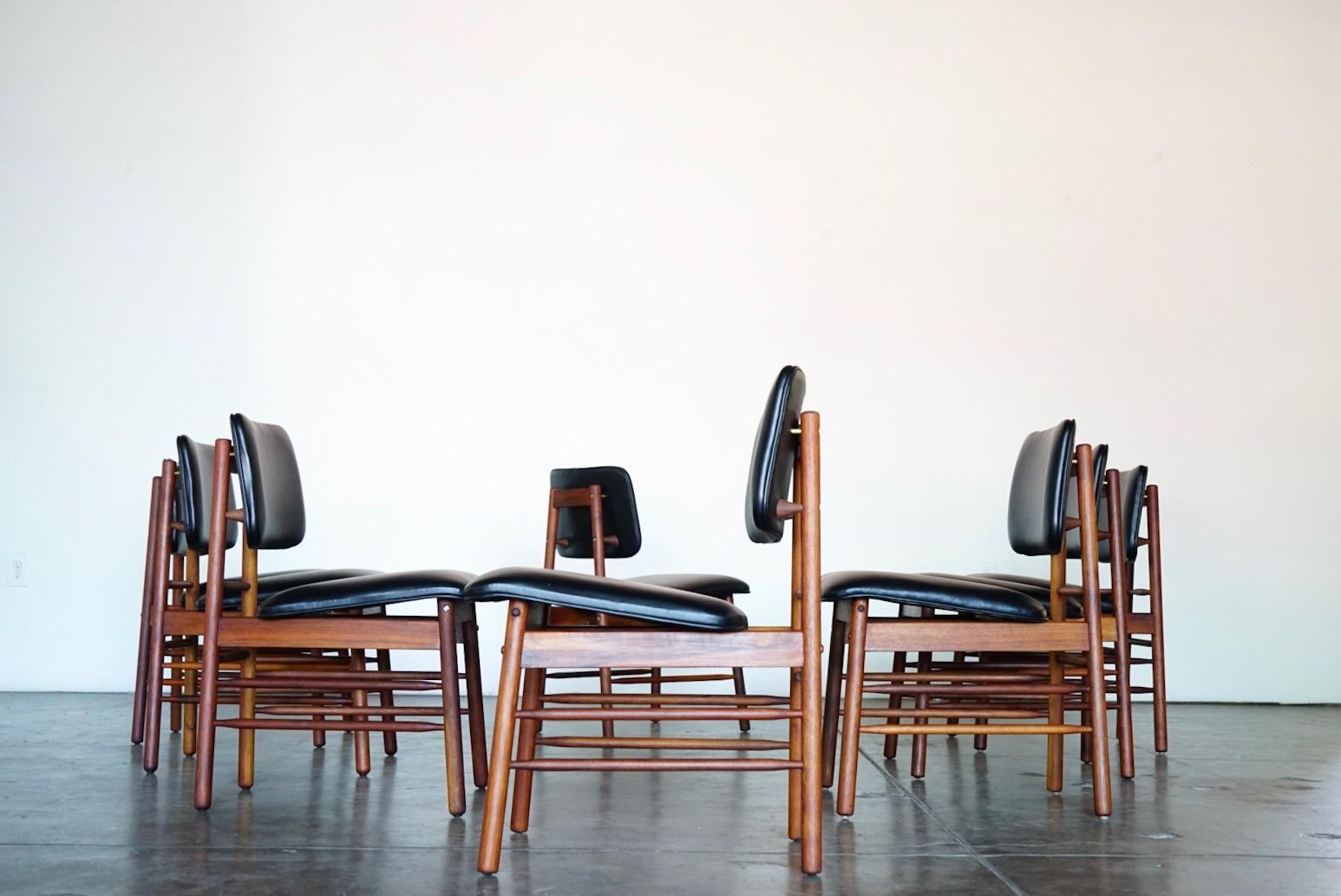 Mid-Century Modern Set of Eight Leather Model 6260 Chairs by Greta Grossman for Glenn of California