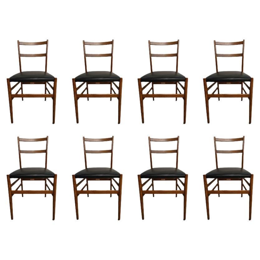 Gio Ponti Set of Eight Leggera Chairs in Wood and Leather Cassina 1950 Italy