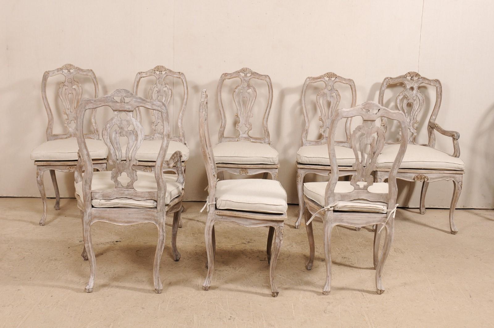 20th Century Set of Eight Lovely Italian Ornately Carved & Pierced-Splat Back Dining Chairs 