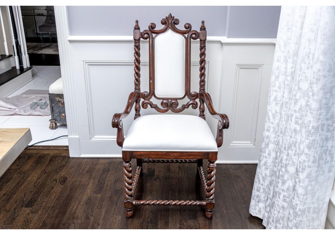 Ensemble de huit chaises de salle à manger de style jacobéen Maitland Smith en vente 8