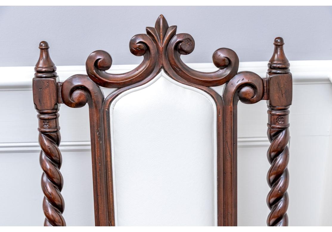 Ensemble de huit chaises de salle à manger de style jacobéen Maitland Smith en vente 10