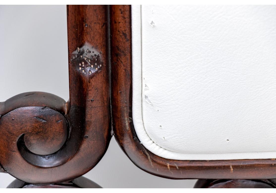 Ensemble de huit chaises de salle à manger de style jacobéen Maitland Smith en vente 1