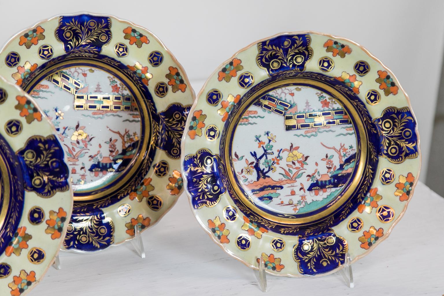 Milieu du XIXe siècle Ensemble de huit assiettes à soupe Mason's Ironstone en vente