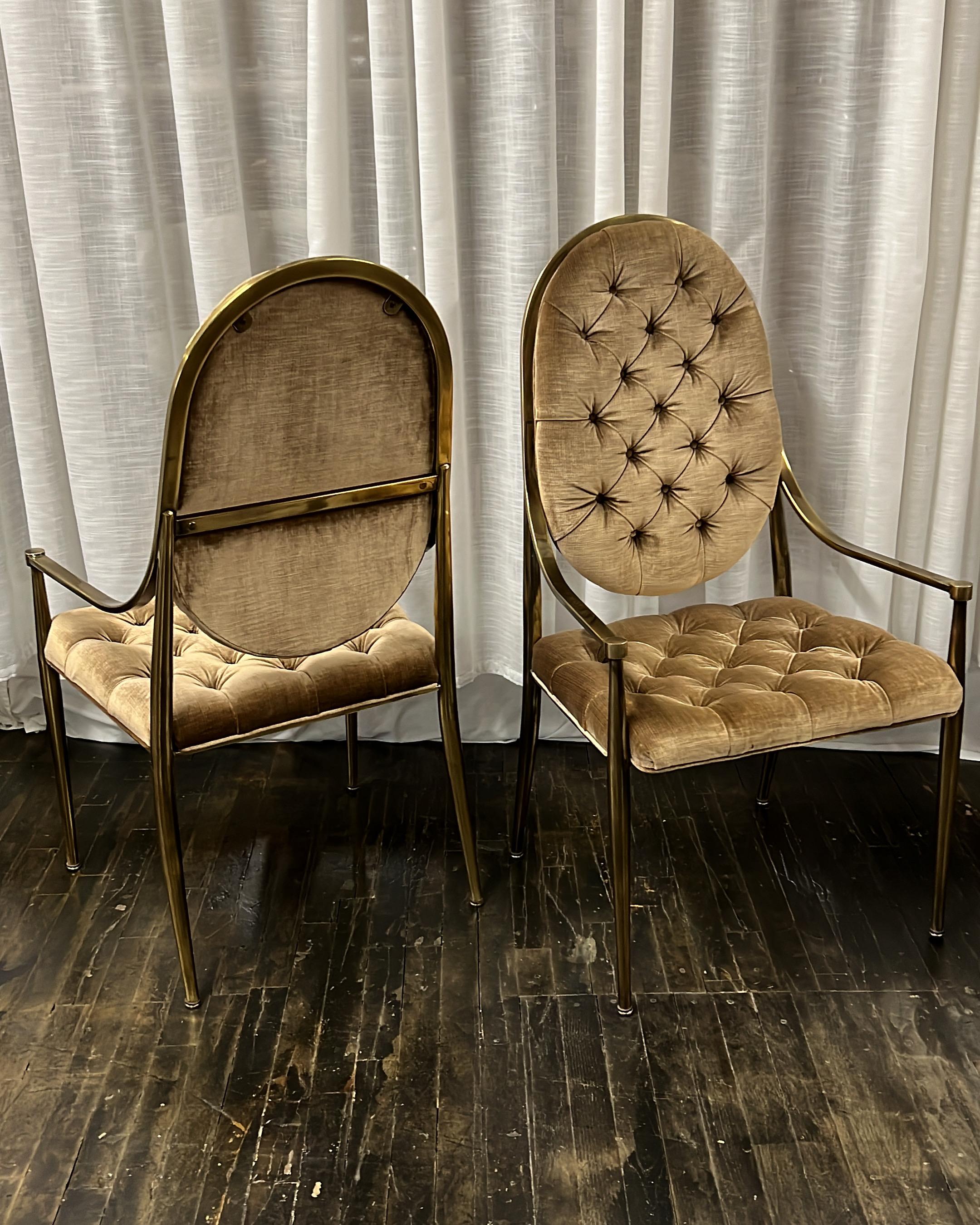 Set of Eight Mid-Century Mastercraft Brass Dining Chairs with Tufted Upholstery In Good Condition For Sale In Chicago, IL